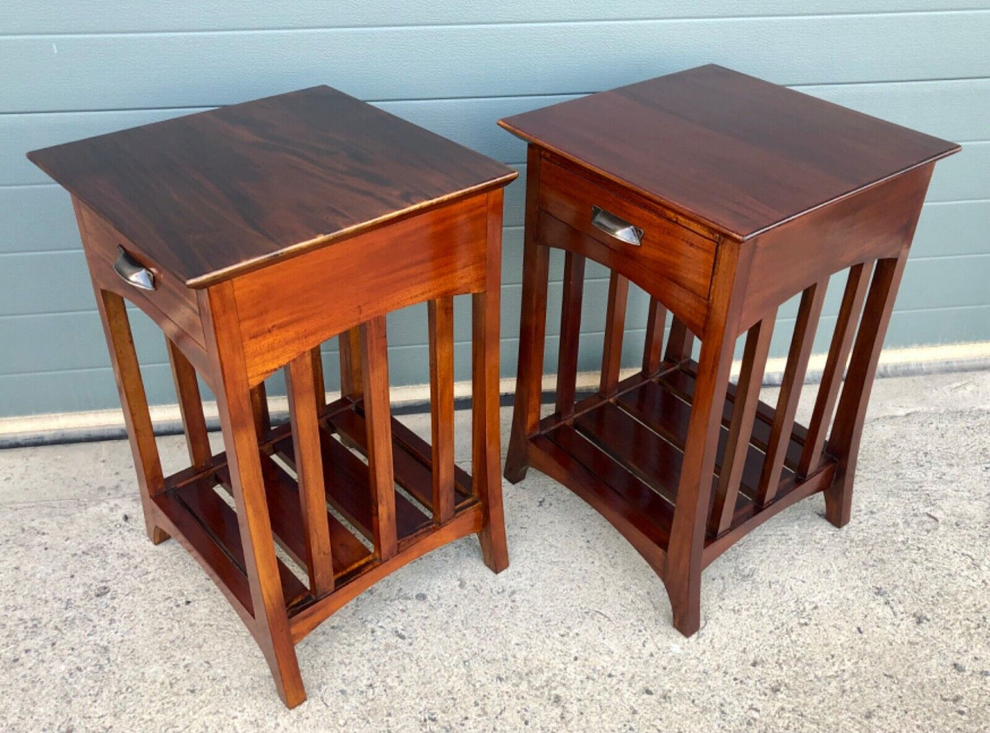 000802....Handsome Pair Of Vintage Mahogany Bedside Tables / Lamp Tables ( sold )