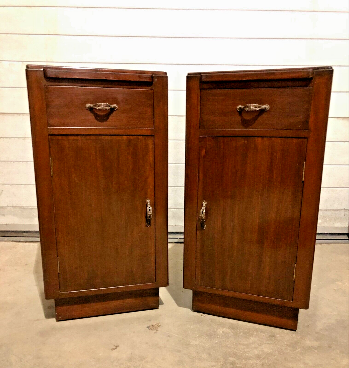 000767....Handsome Pair Of Art Deco Mahogany Bedside Tables / Bedside Cabinets ( sold )