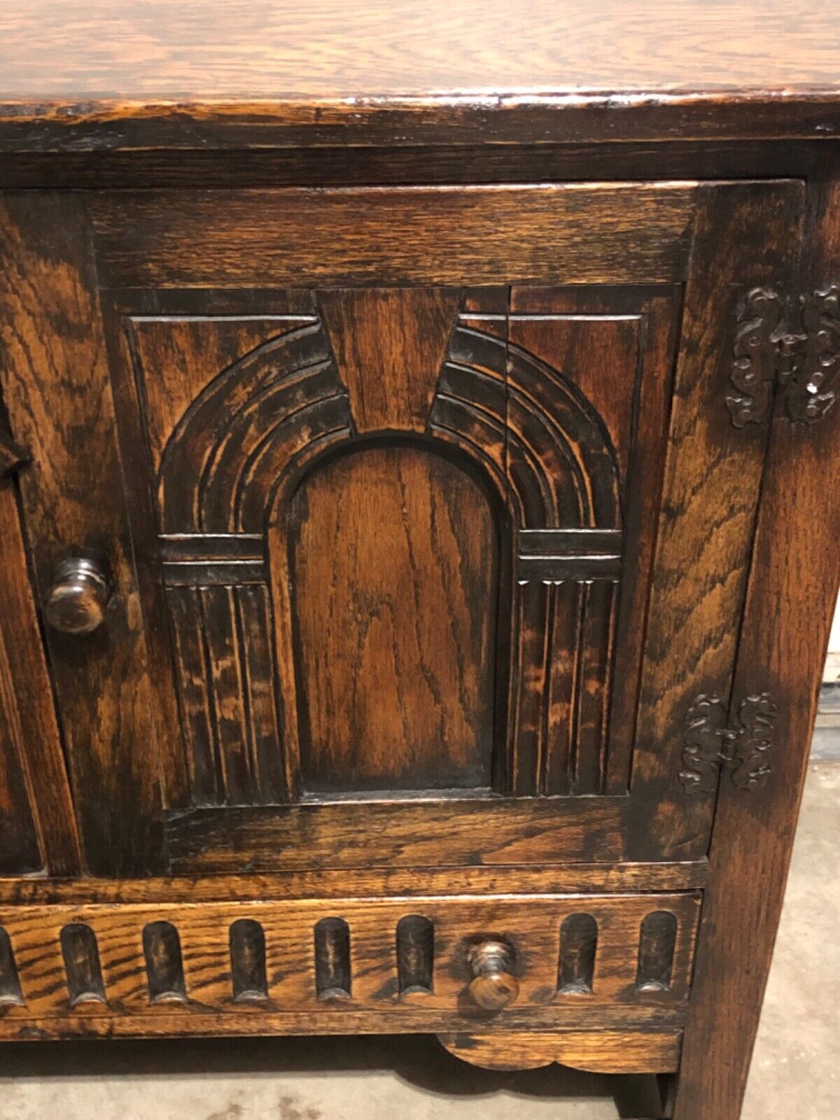 000791....Handsome Vintage Carved Oak Cabinet