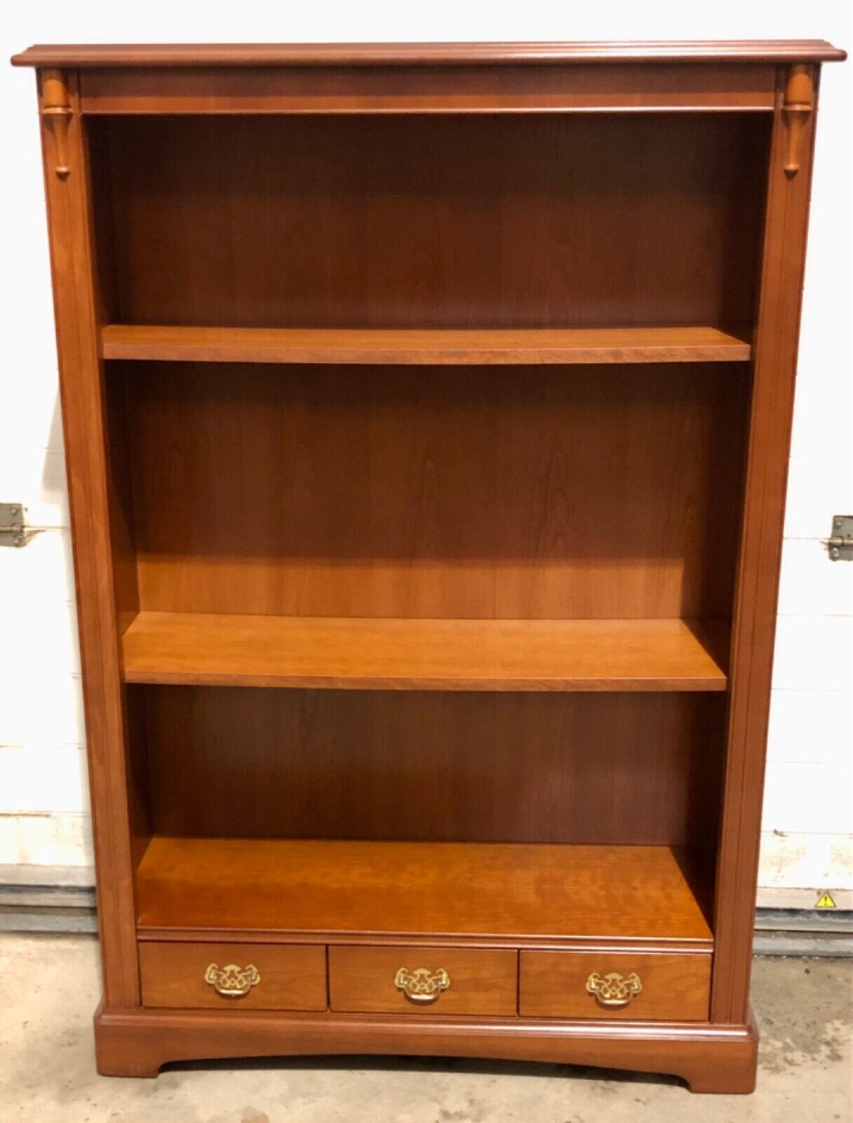 000738....Handsome Vintage Stag Bookcase / Bookshelves ( sold )