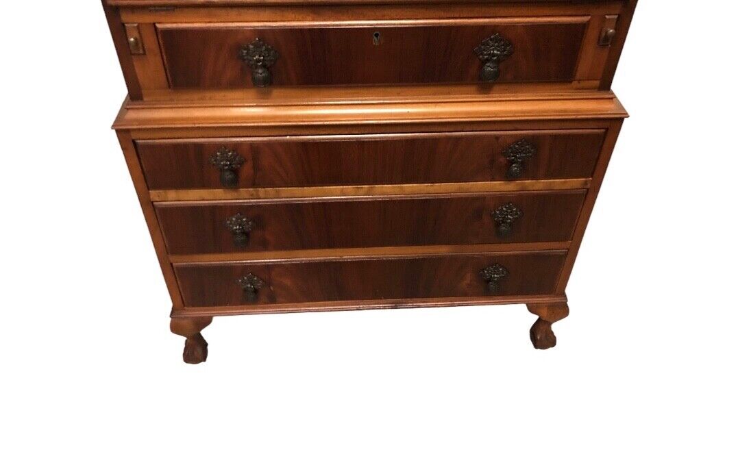 000818....Handsome Vintage Flame Mahogany Bureau / Writing Desk