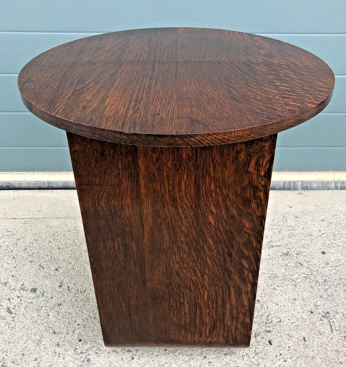 000816....Handsome Art Deco Solid Oak Coffee Table ( sold )