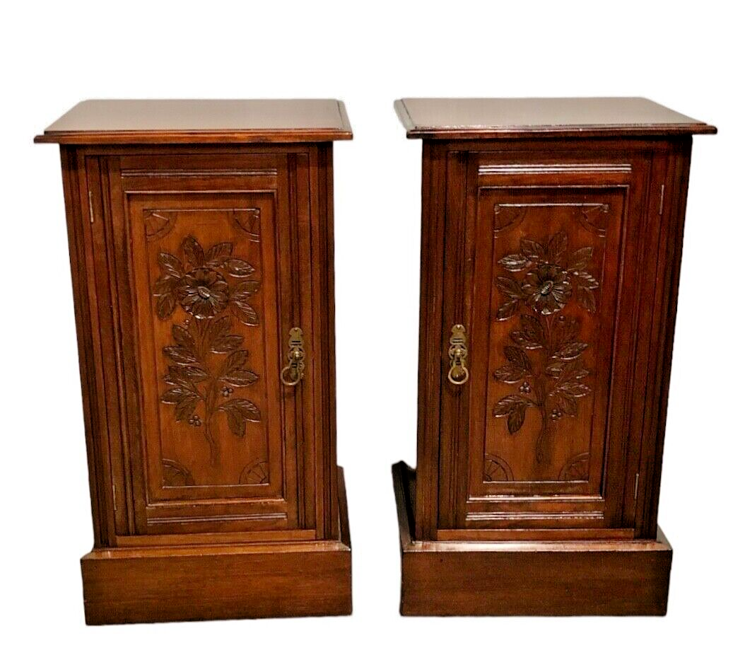 000808....Handsome Pair Of Edwardian Carved Walnut Bedside Cabinets / Bedside Tables ( sold )