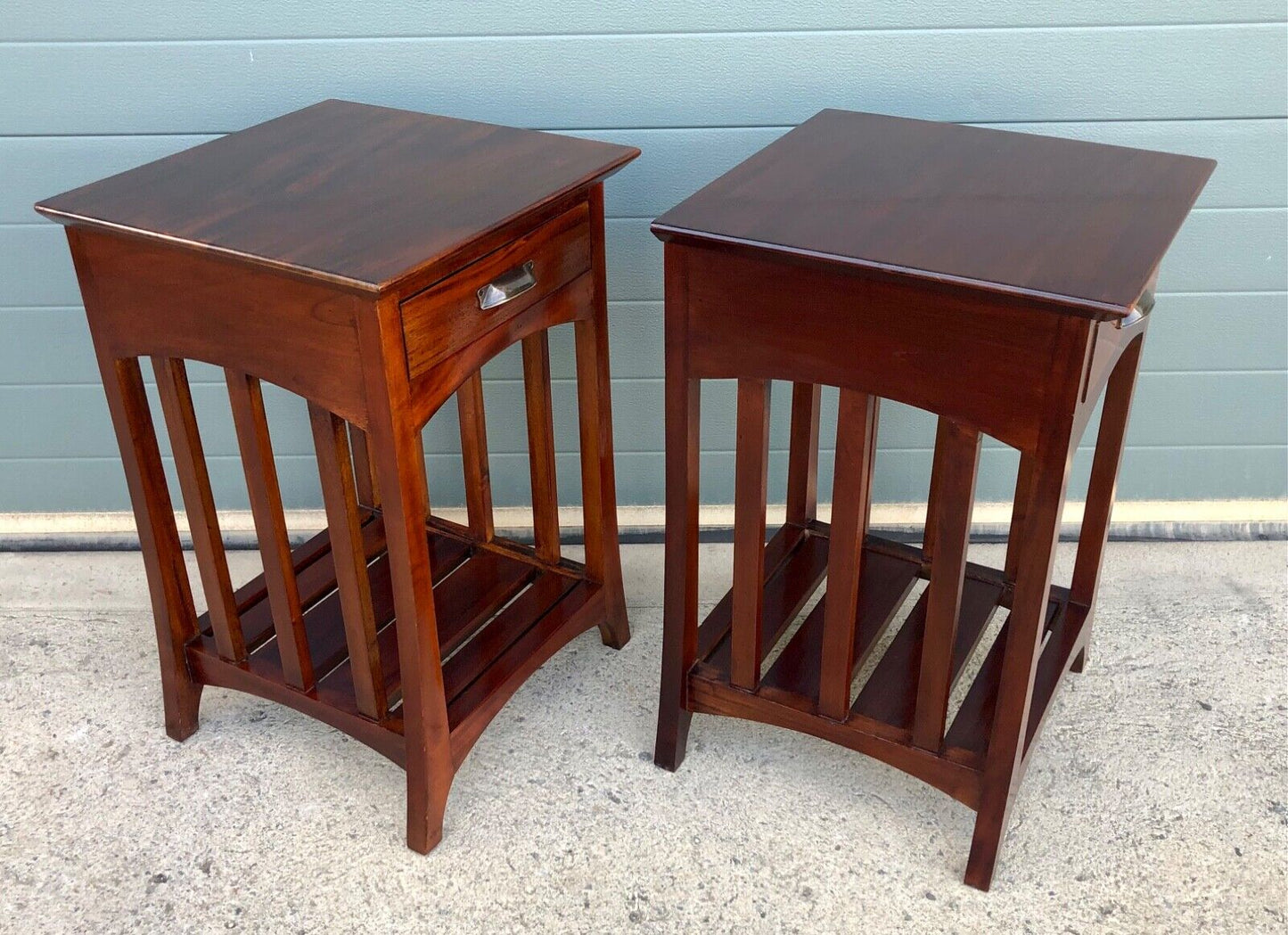 000802....Handsome Pair Of Vintage Mahogany Bedside Tables / Lamp Tables ( sold )