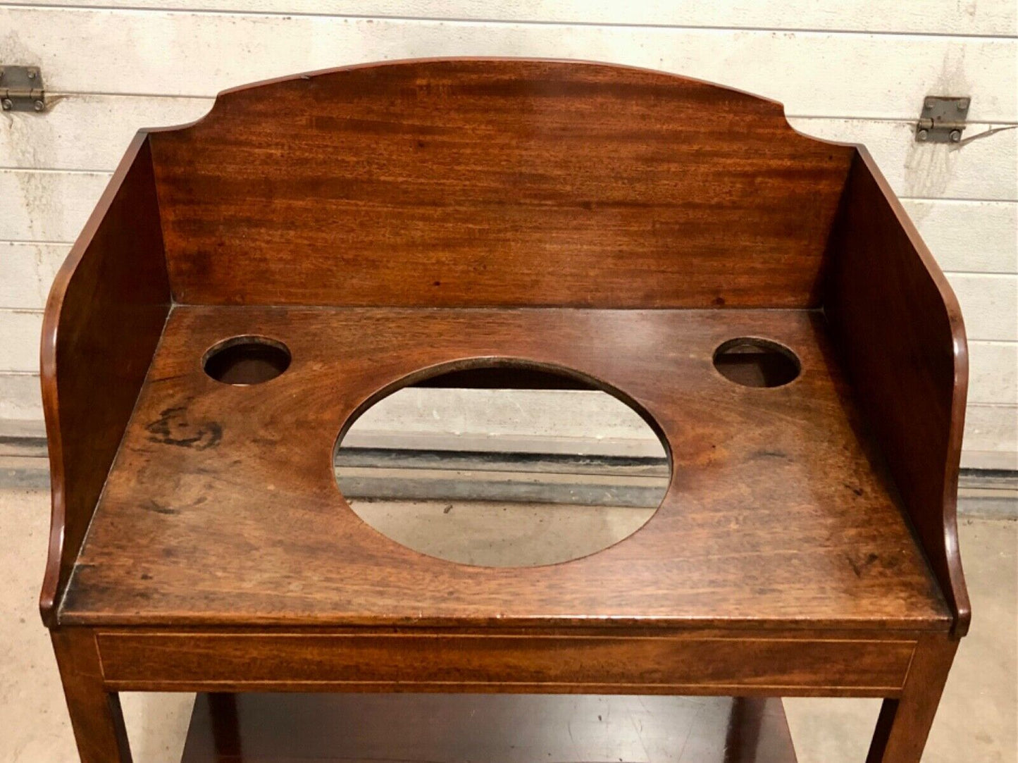 000750....Handsome Georgian Mahogany Washstand With Drawer
