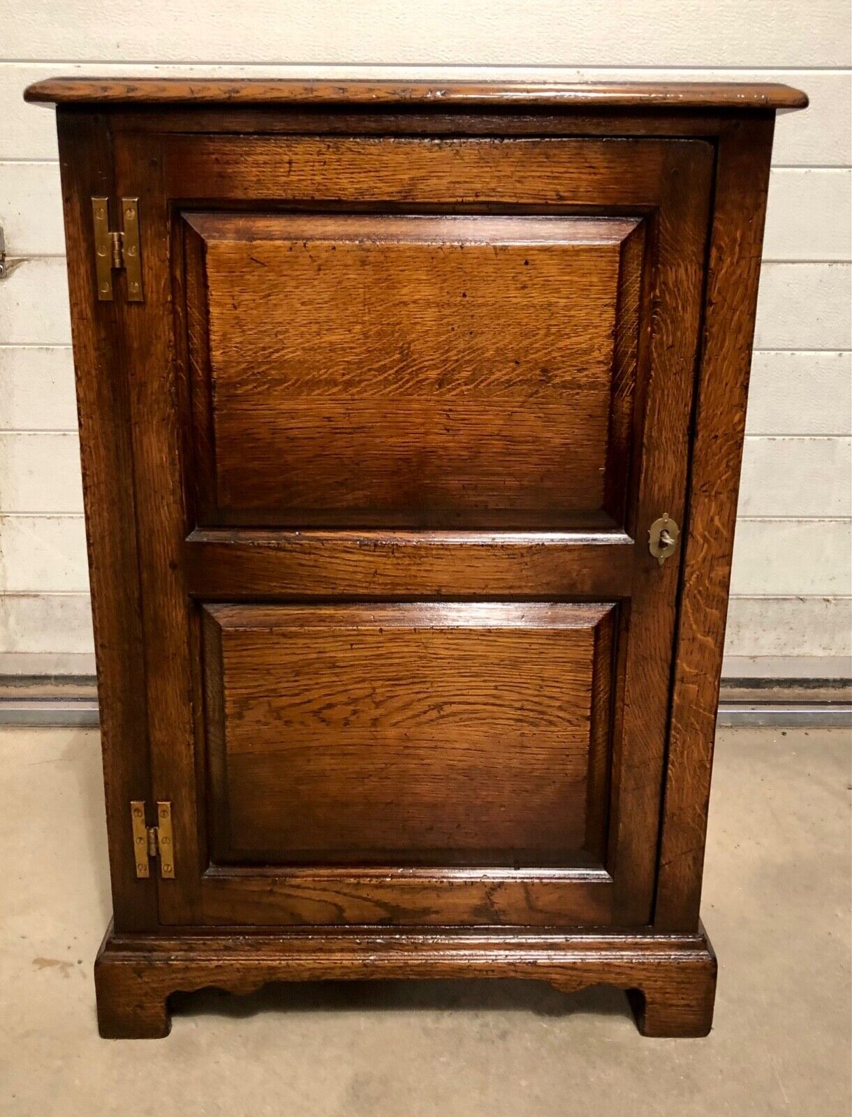 000825....A Handsome Pair Of Vintage Slim Solid Oak Side Cabinets