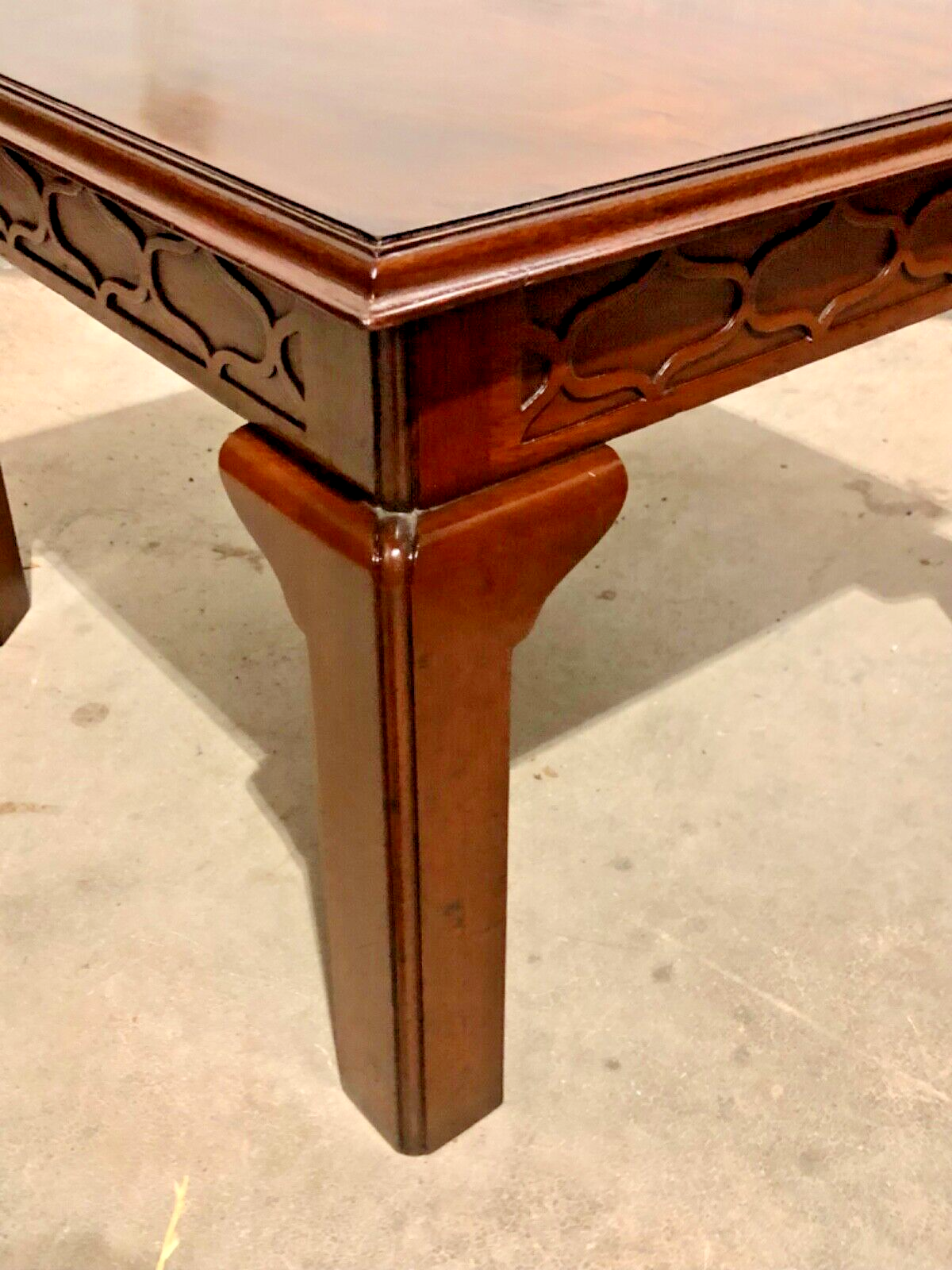 000787....Pair Of Vintage Mahogany End Tables / Lamp Tables