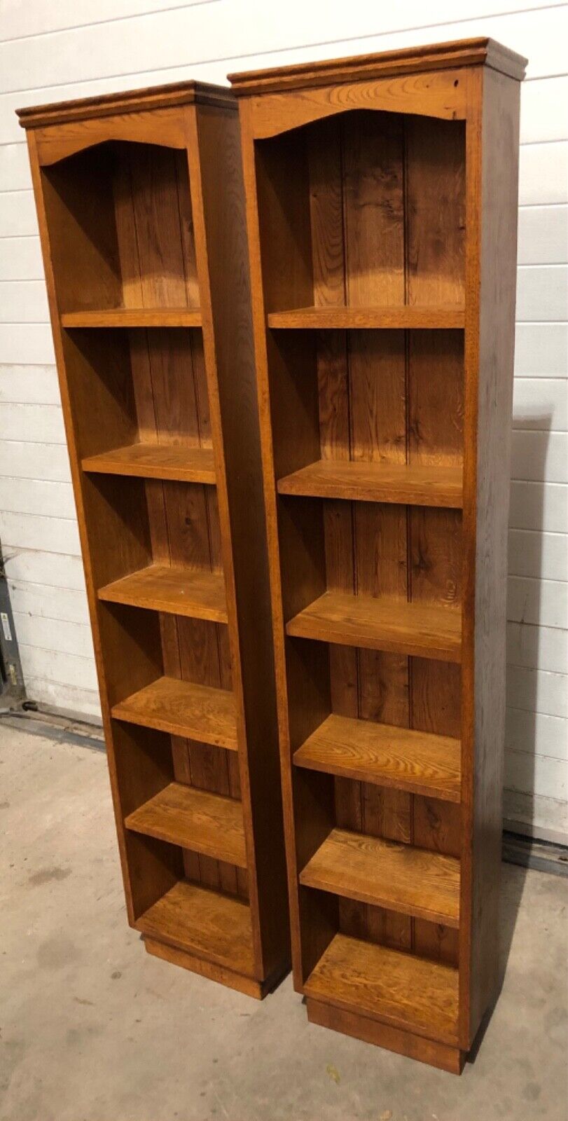 000789....Handsome Pair Of Vintage Solid Oak Bookcases