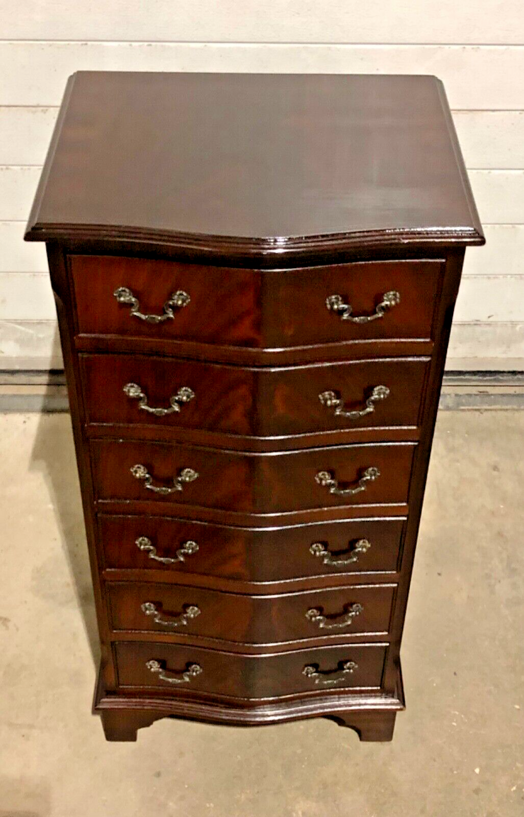 000764....Handsome Vintage Tallboy Chest / Chest Of Six Drawers