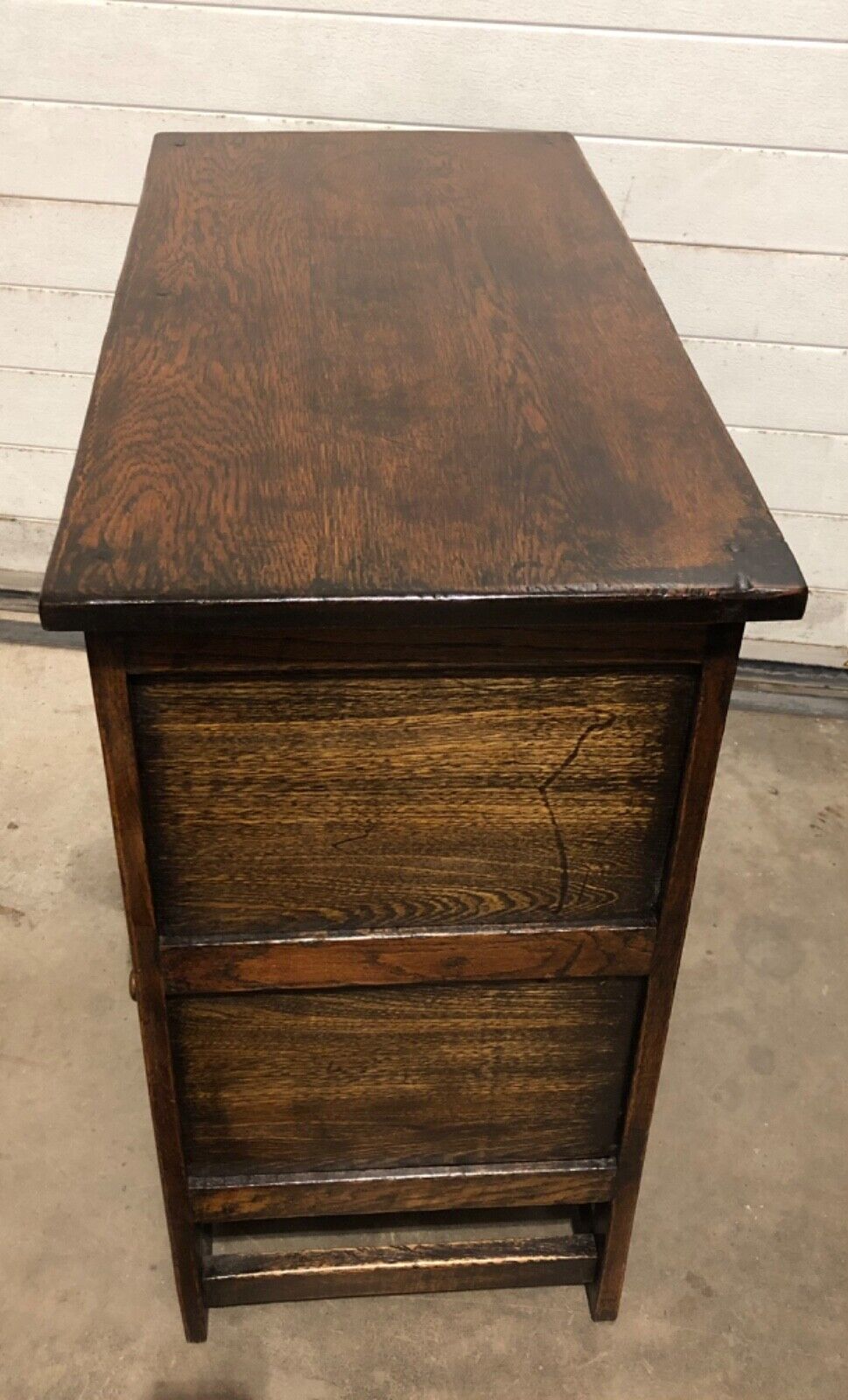 000791....Handsome Vintage Carved Oak Cabinet