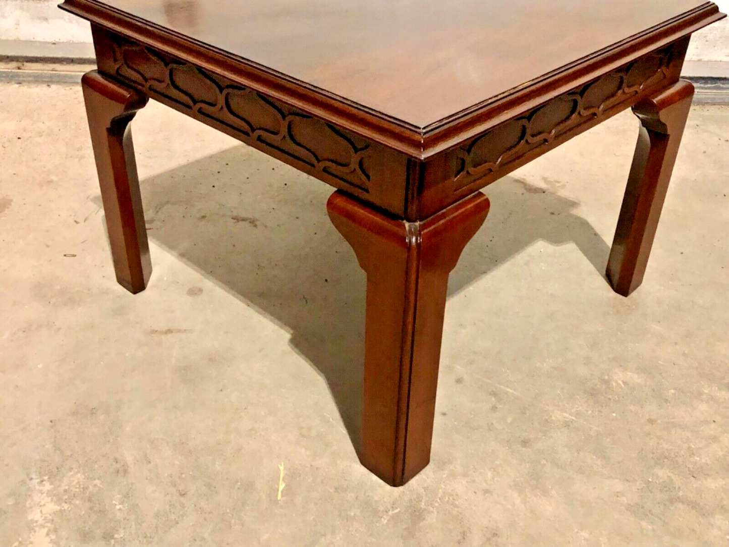 000787....Pair Of Vintage Mahogany End Tables / Lamp Tables