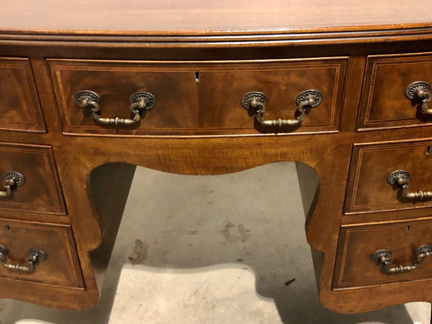 000798....Handsome Vintage Mahogany Dressing Table ( sold )