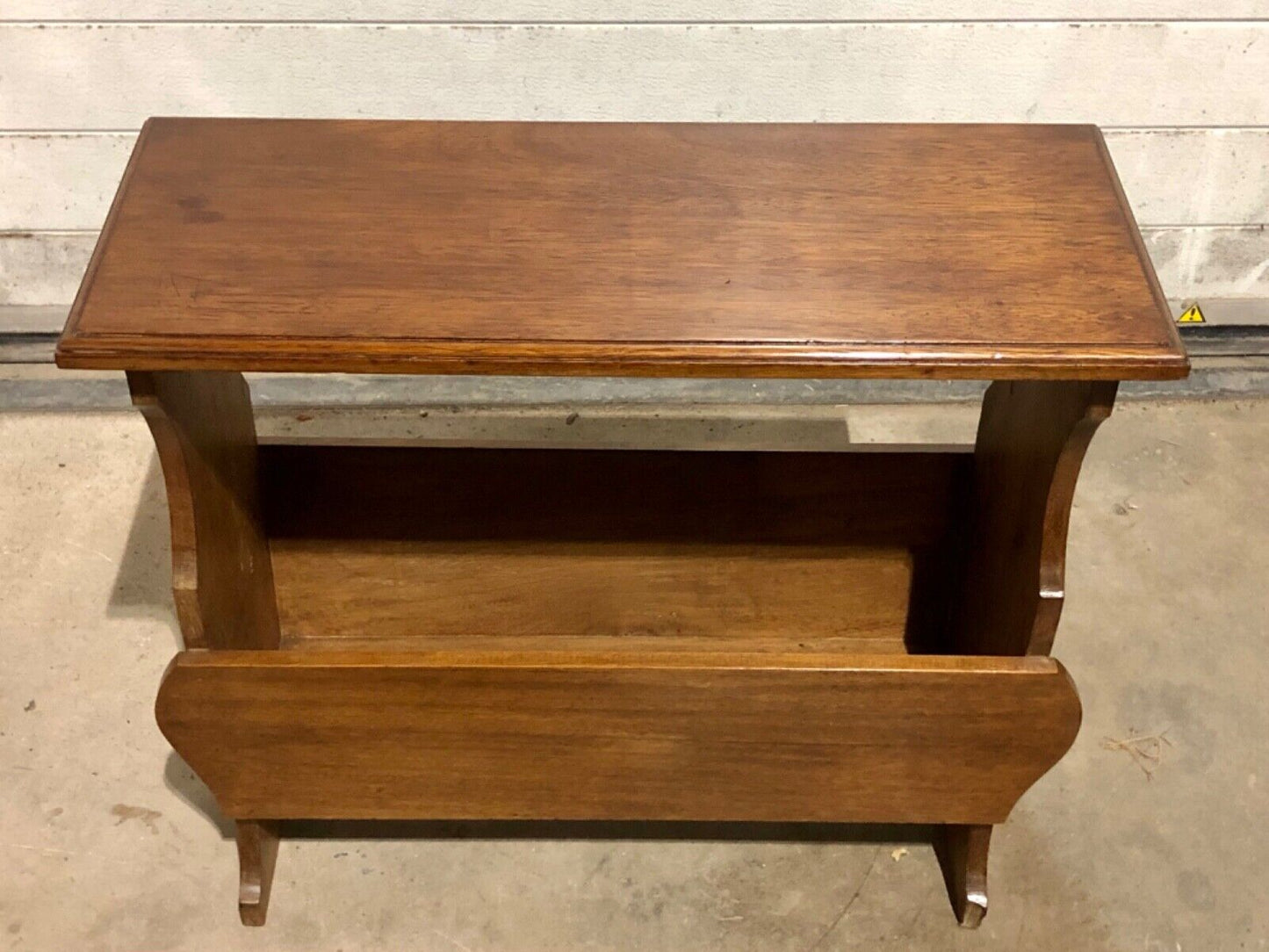 000746....Handsome Vintage Walnut Arts And Crafts Style Occasional Table