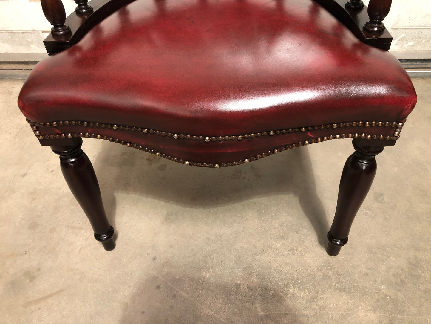 000724....Handsome Vintage Leather Chesterfield Style Captains Desk Chair ( sold )