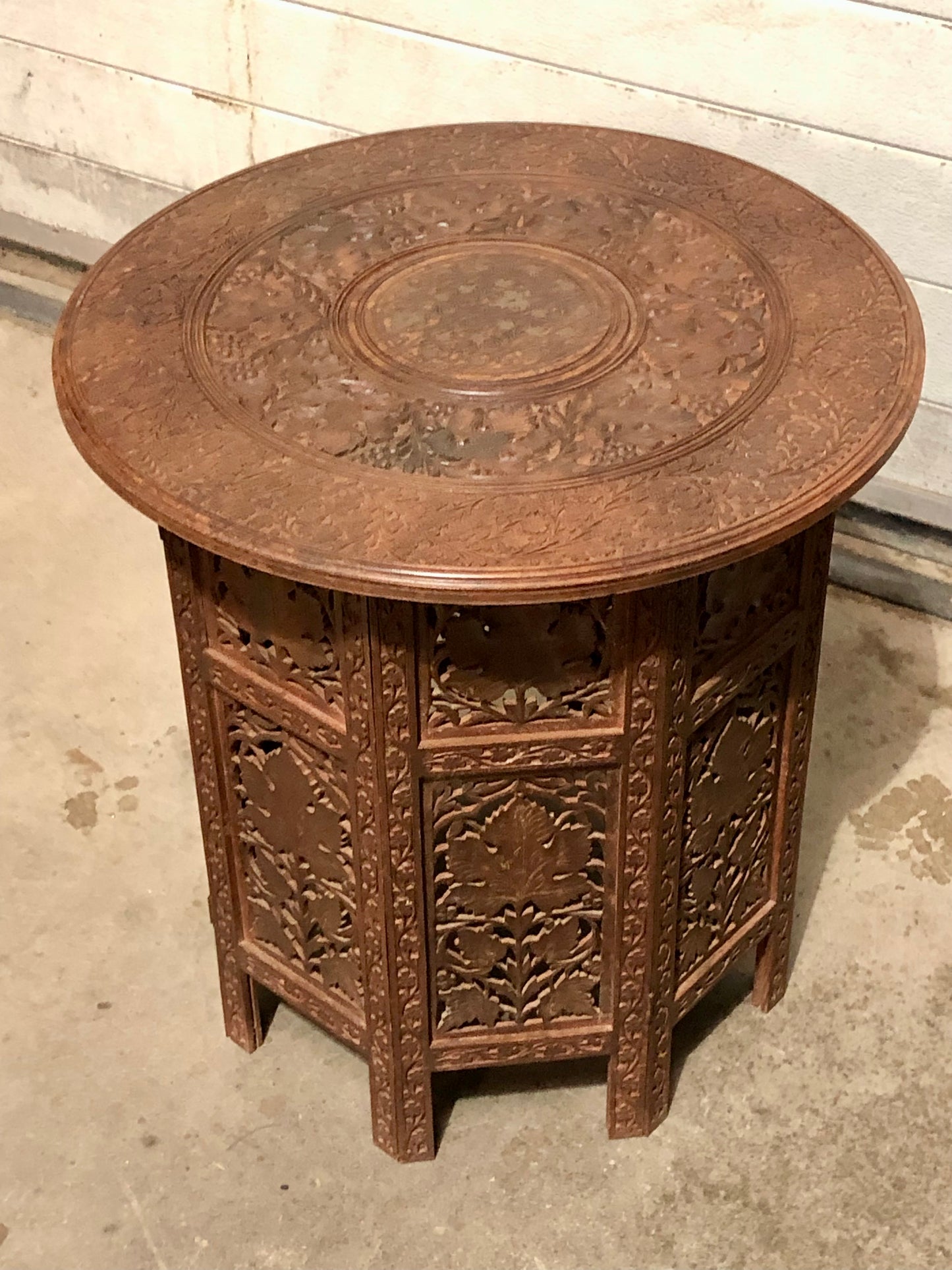 000711.... Handsome Vintage Indian Carved Hardwood Occasional Table