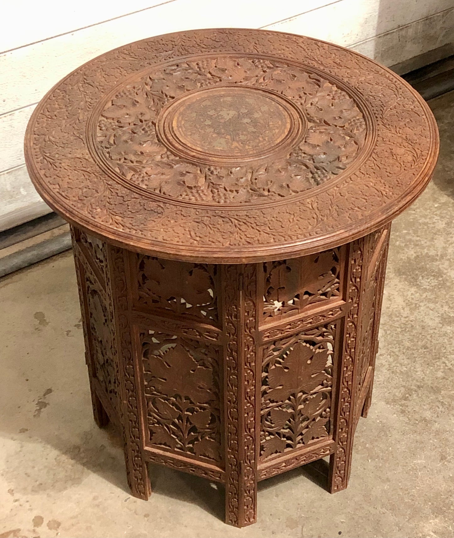 000711.... Handsome Vintage Indian Carved Hardwood Occasional Table