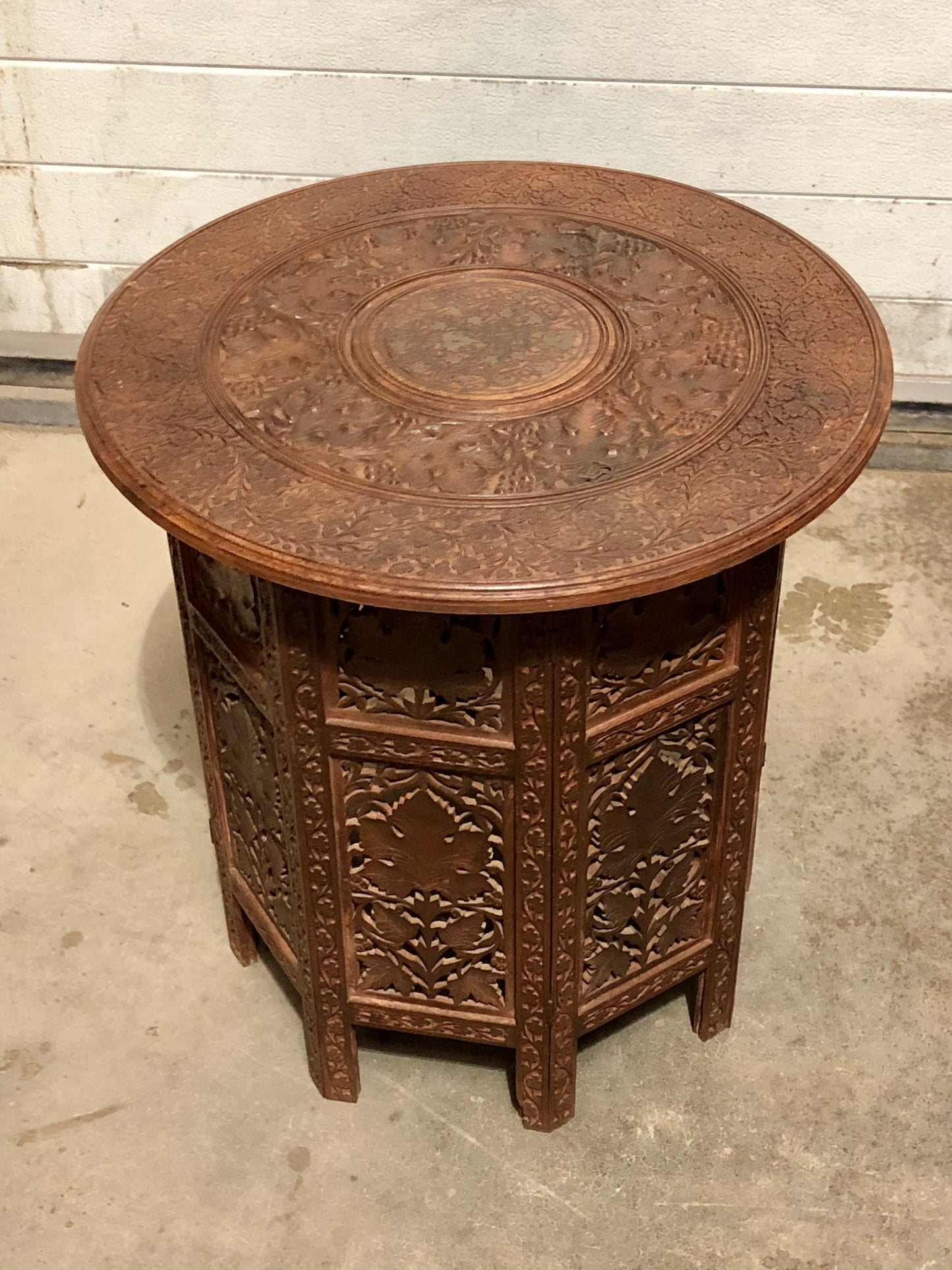 000711.... Handsome Vintage Indian Carved Hardwood Occasional Table