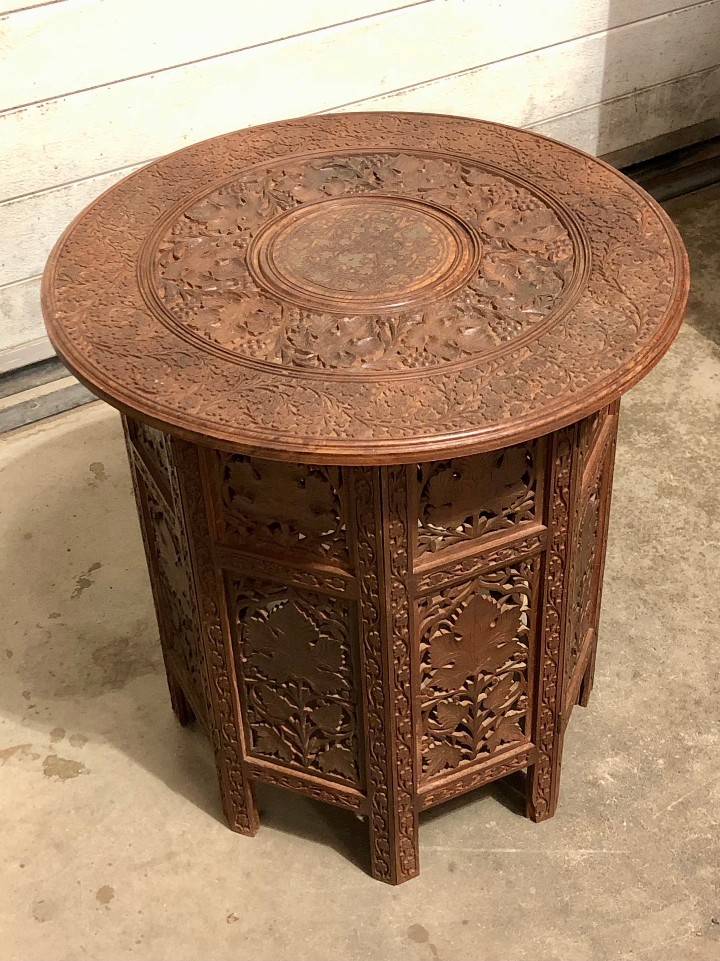 000711.... Handsome Vintage Indian Carved Hardwood Occasional Table