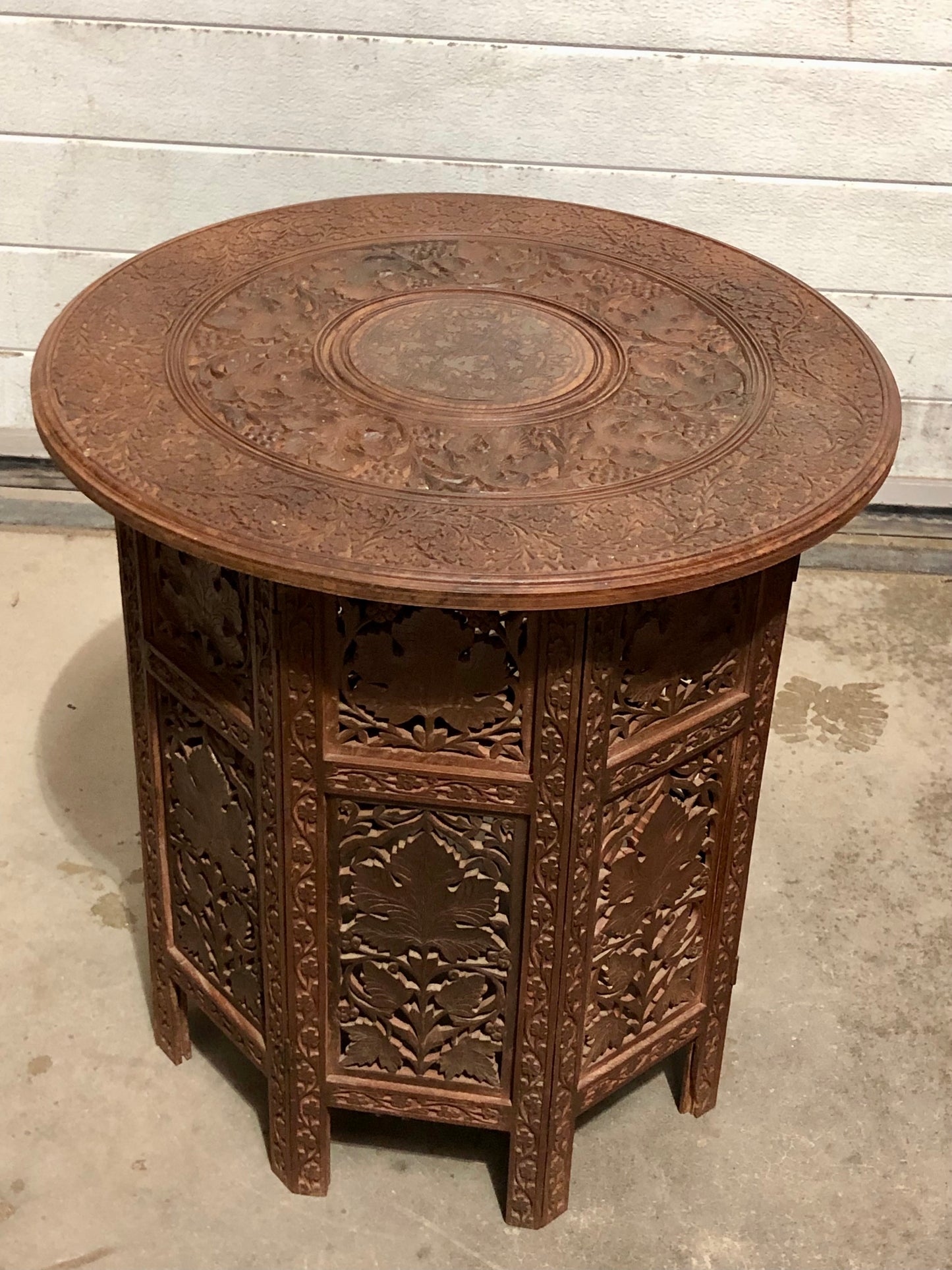 000711.... Handsome Vintage Indian Carved Hardwood Occasional Table
