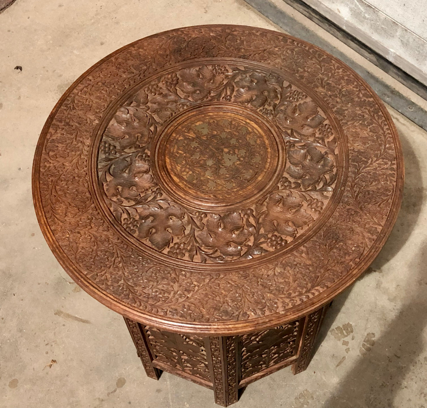 000711.... Handsome Vintage Indian Carved Hardwood Occasional Table