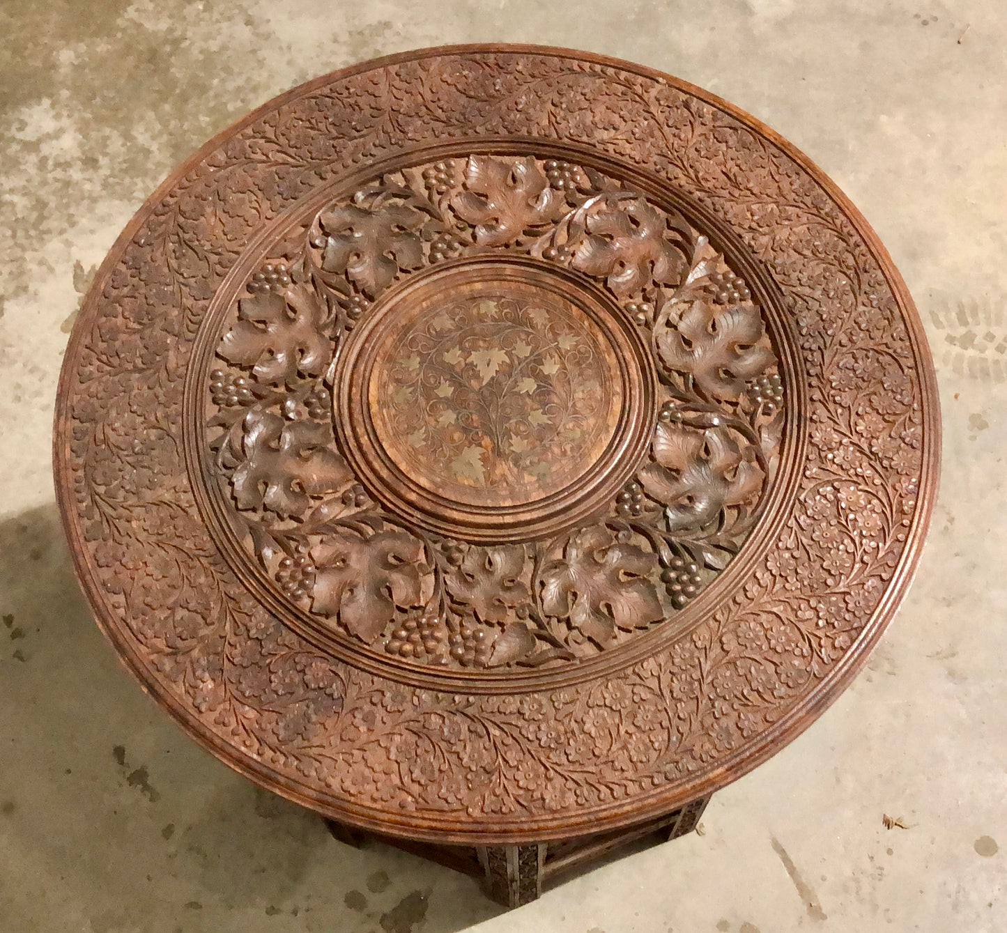 000711.... Handsome Vintage Indian Carved Hardwood Occasional Table