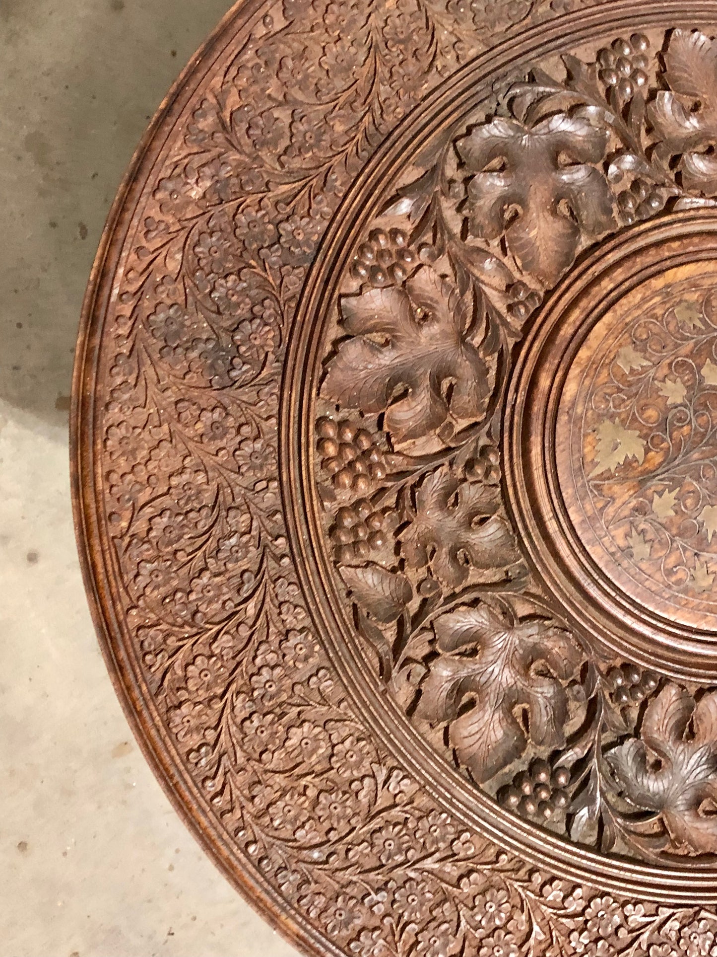 000711.... Handsome Vintage Indian Carved Hardwood Occasional Table