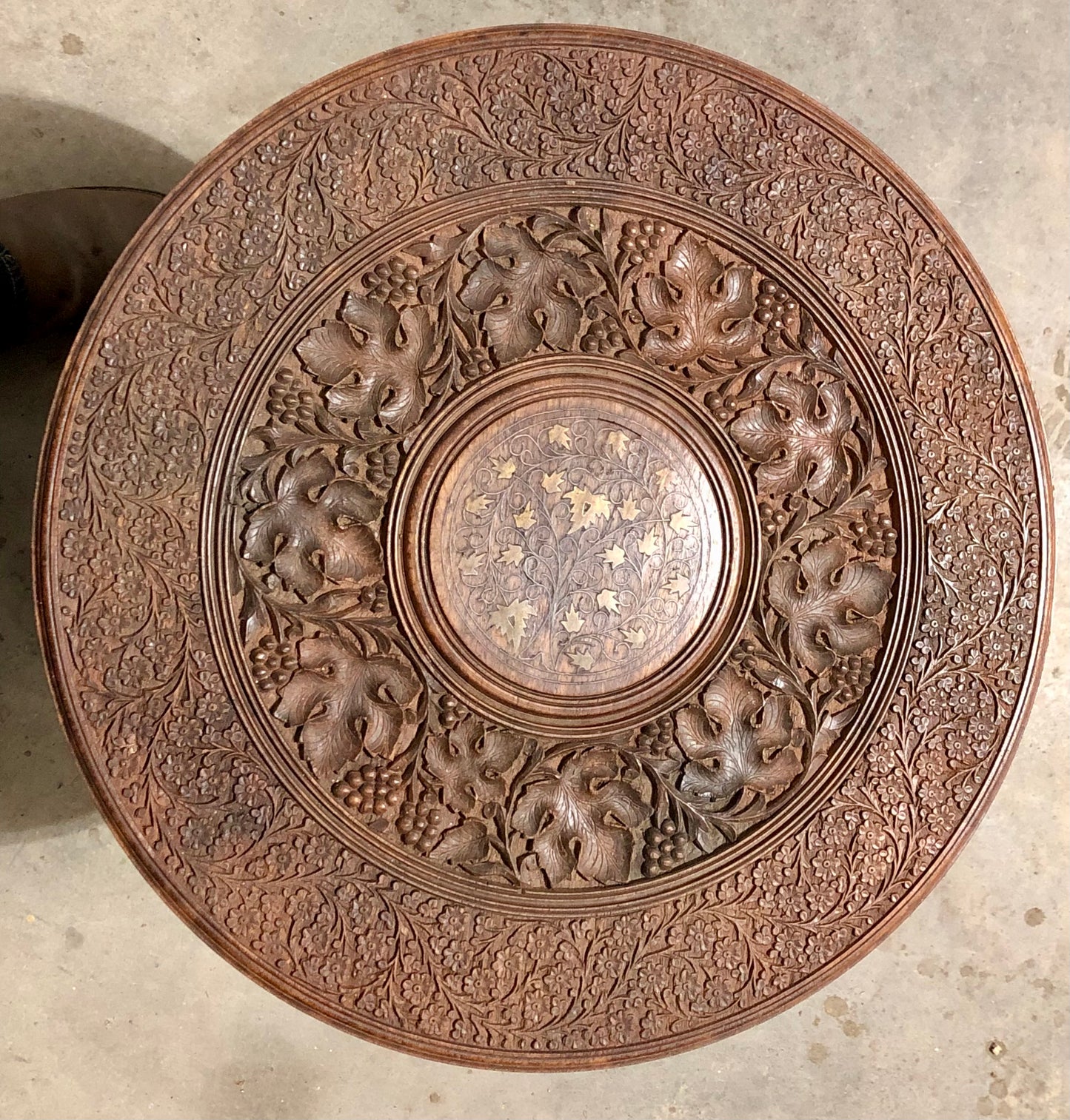 000711.... Handsome Vintage Indian Carved Hardwood Occasional Table