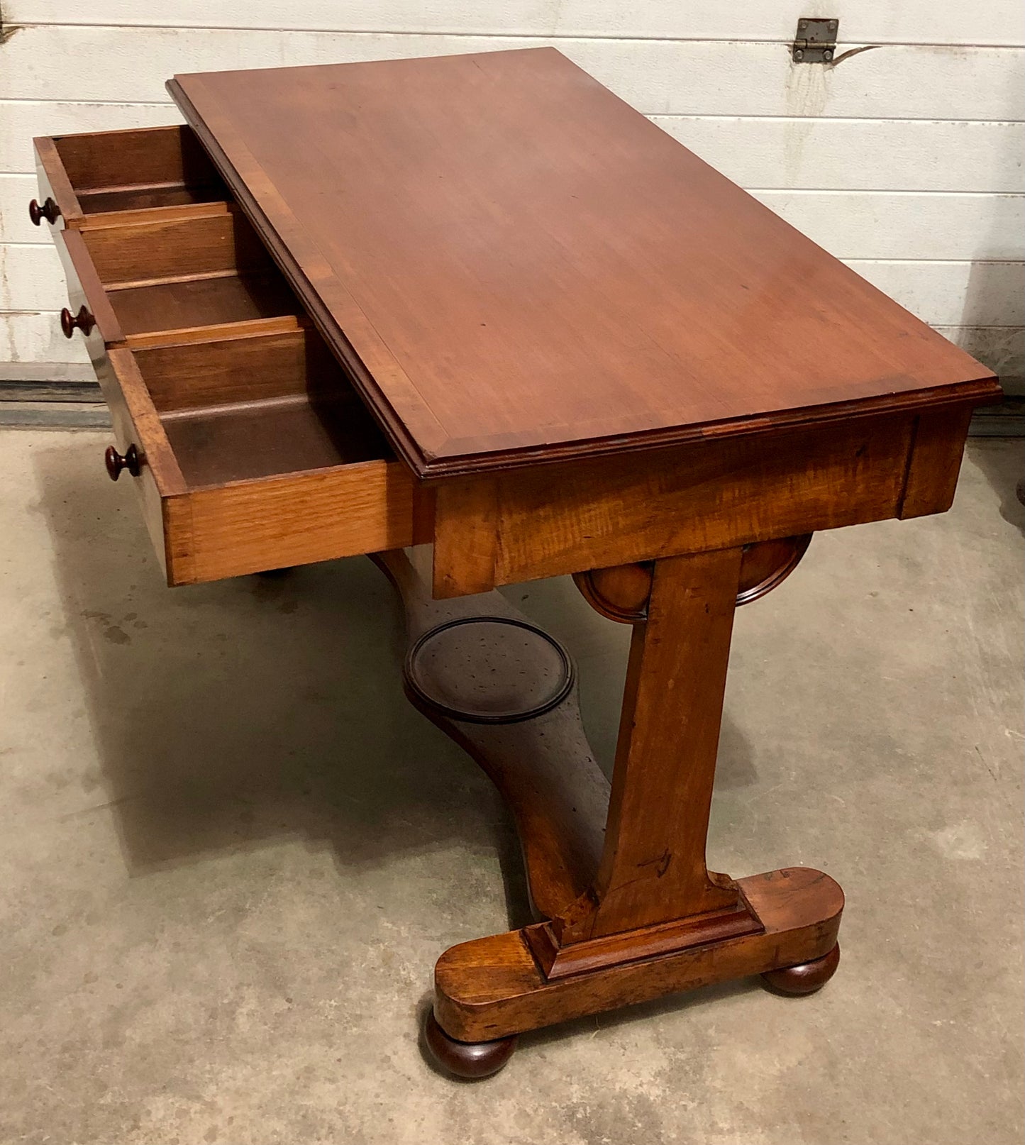 000708....Handsome Antique Mahogany Writing / Hall Table