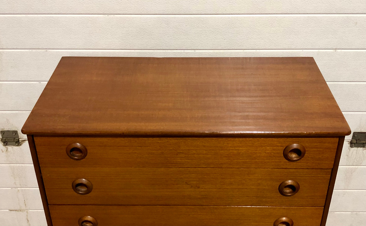 000705....Handsome Retro Teak Chest Of Drawers