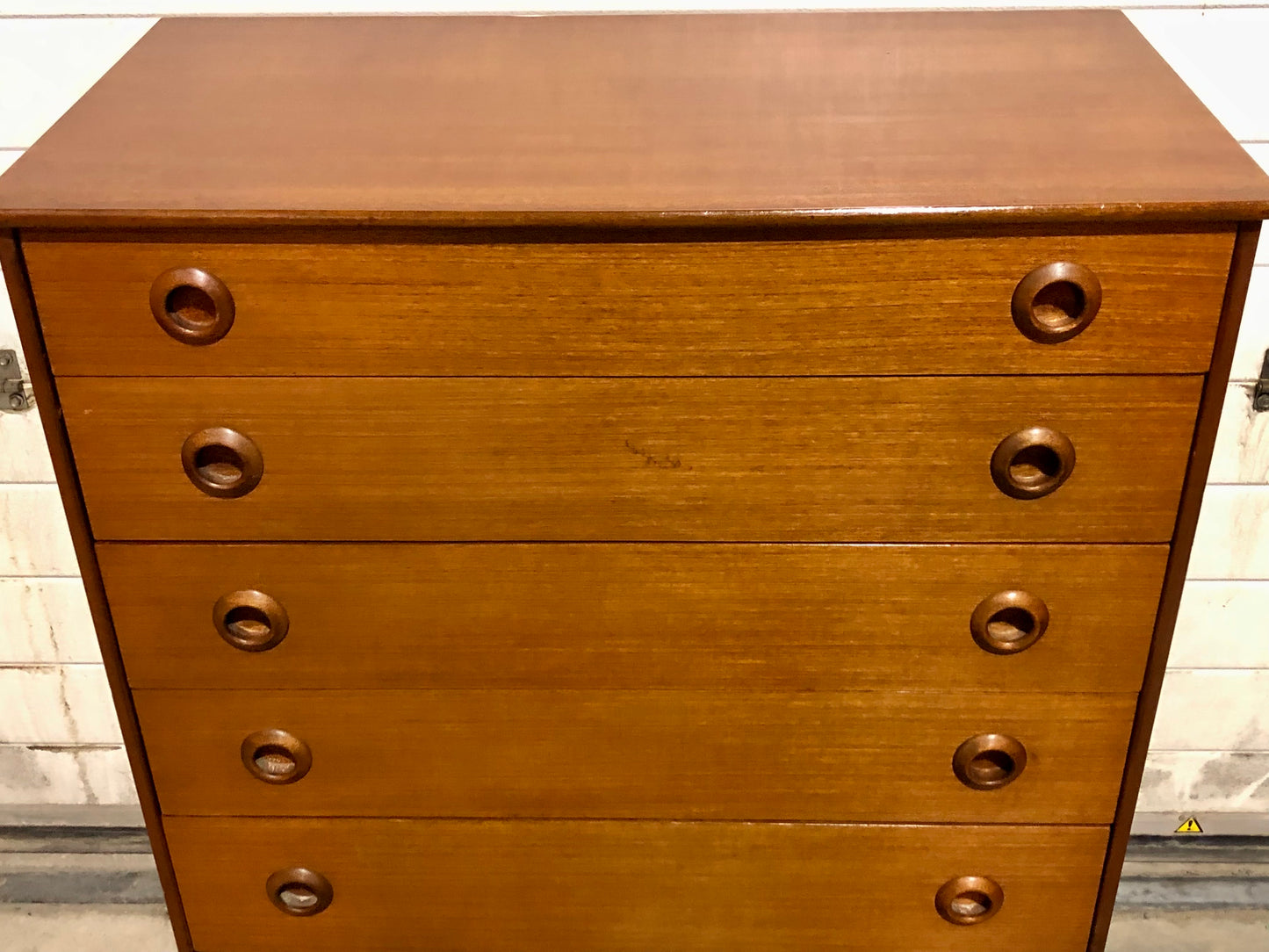 000705....Handsome Retro Teak Chest Of Drawers