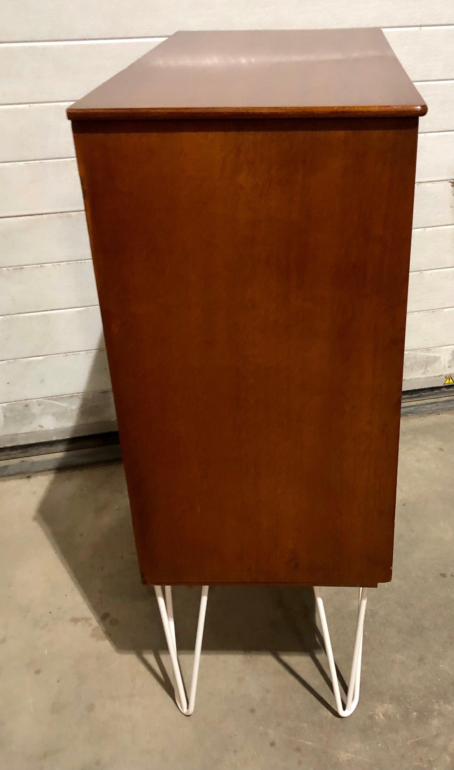 000705....Handsome Retro Teak Chest Of Drawers