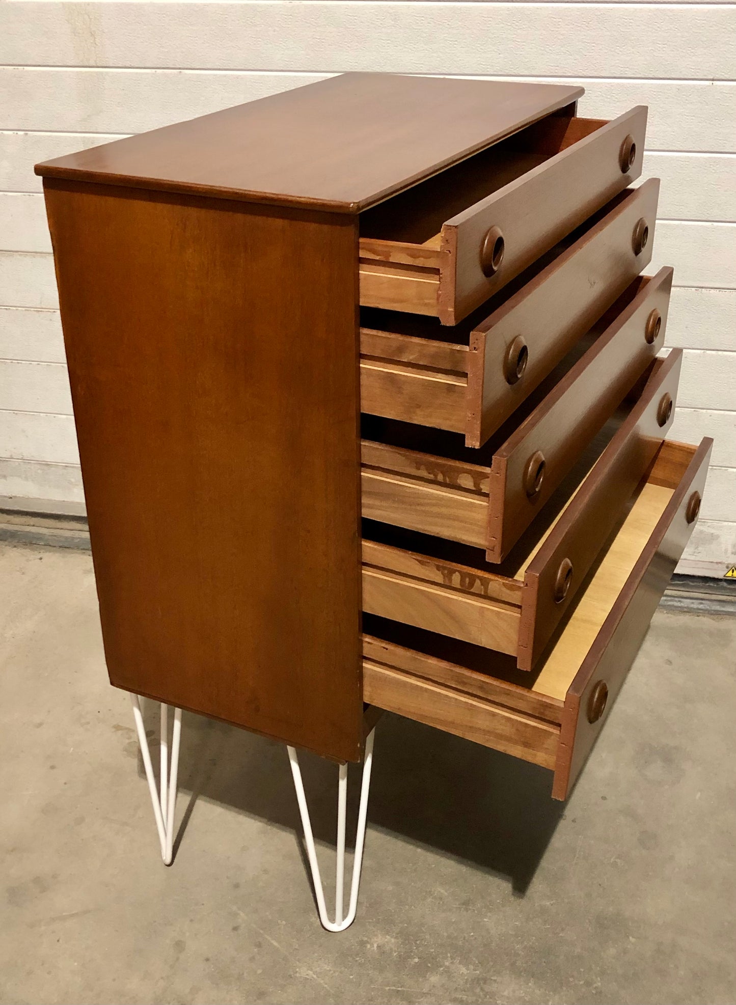 000705....Handsome Retro Teak Chest Of Drawers