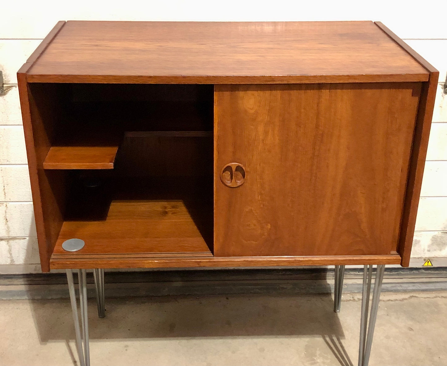 000687....Retro Teak Drinks Cabinet