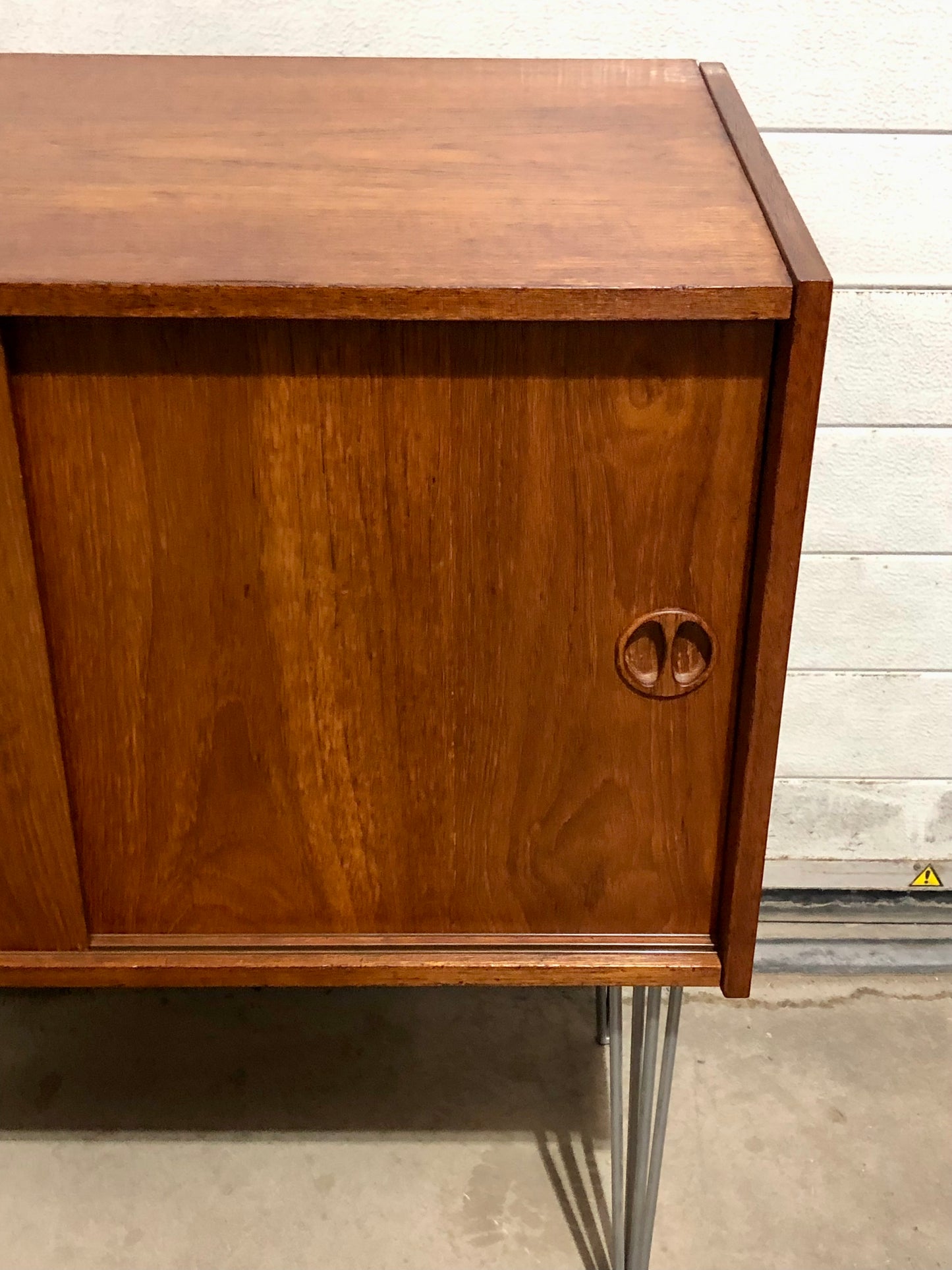 000687....Retro Teak Drinks Cabinet