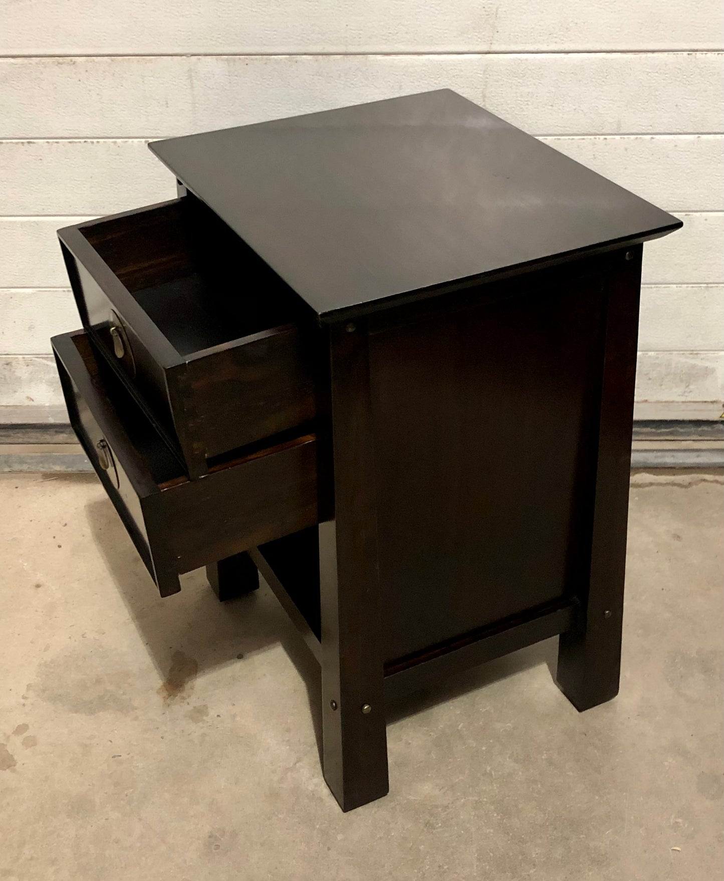 000698....Handsome Pair Of Oriental Style Bedside Lamp Tables ( sold )