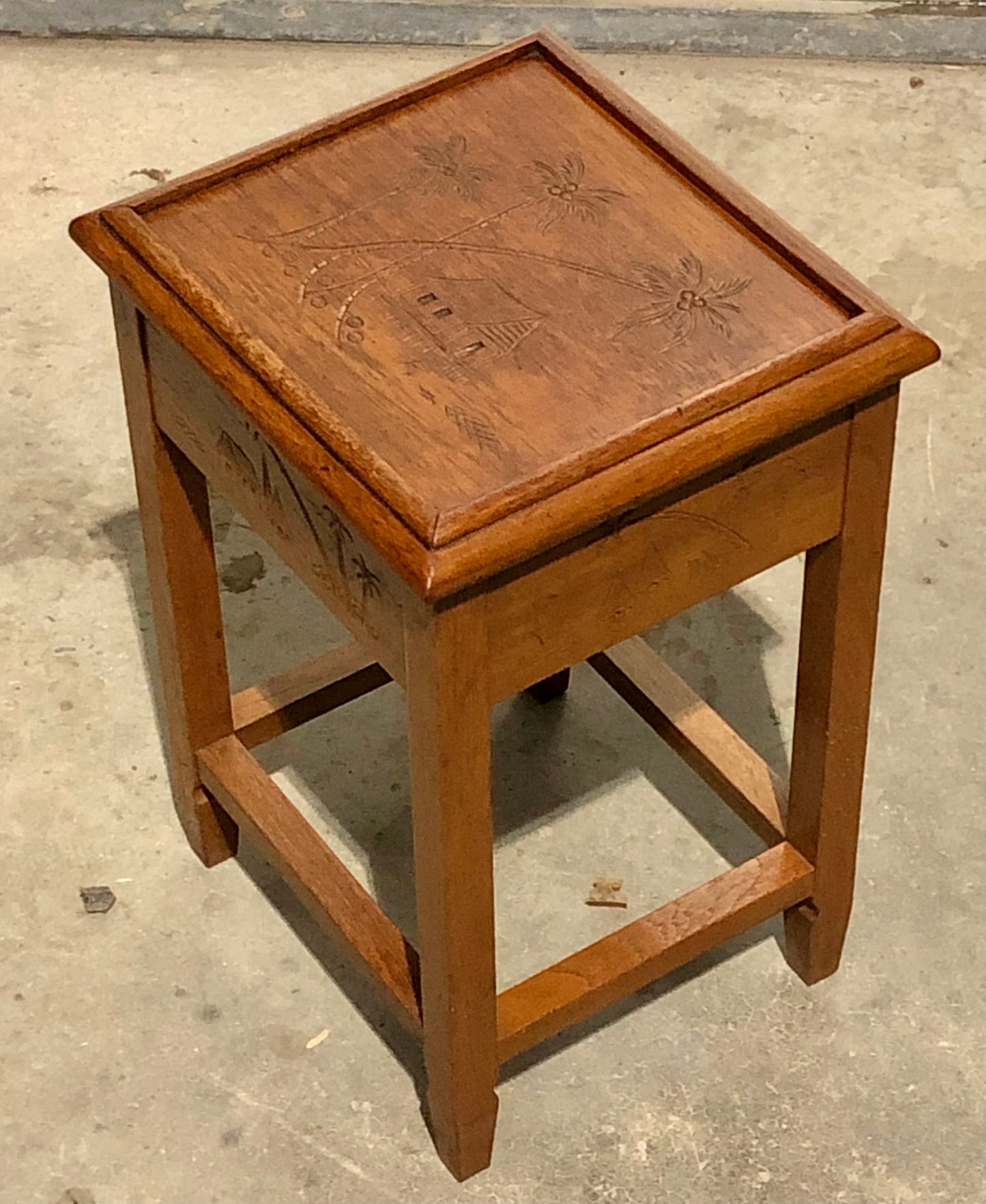 000697....Handsome Vintage Carved Teak Nest Of Four Tables