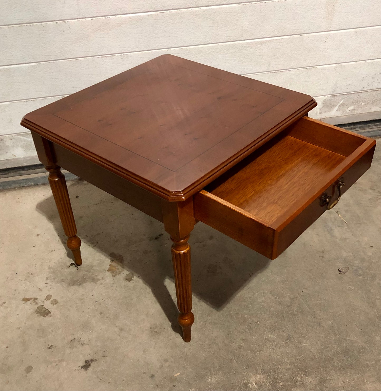 000696....Handsome Par Of Vintage Yew Lamp Tables / End Tables ( sold )