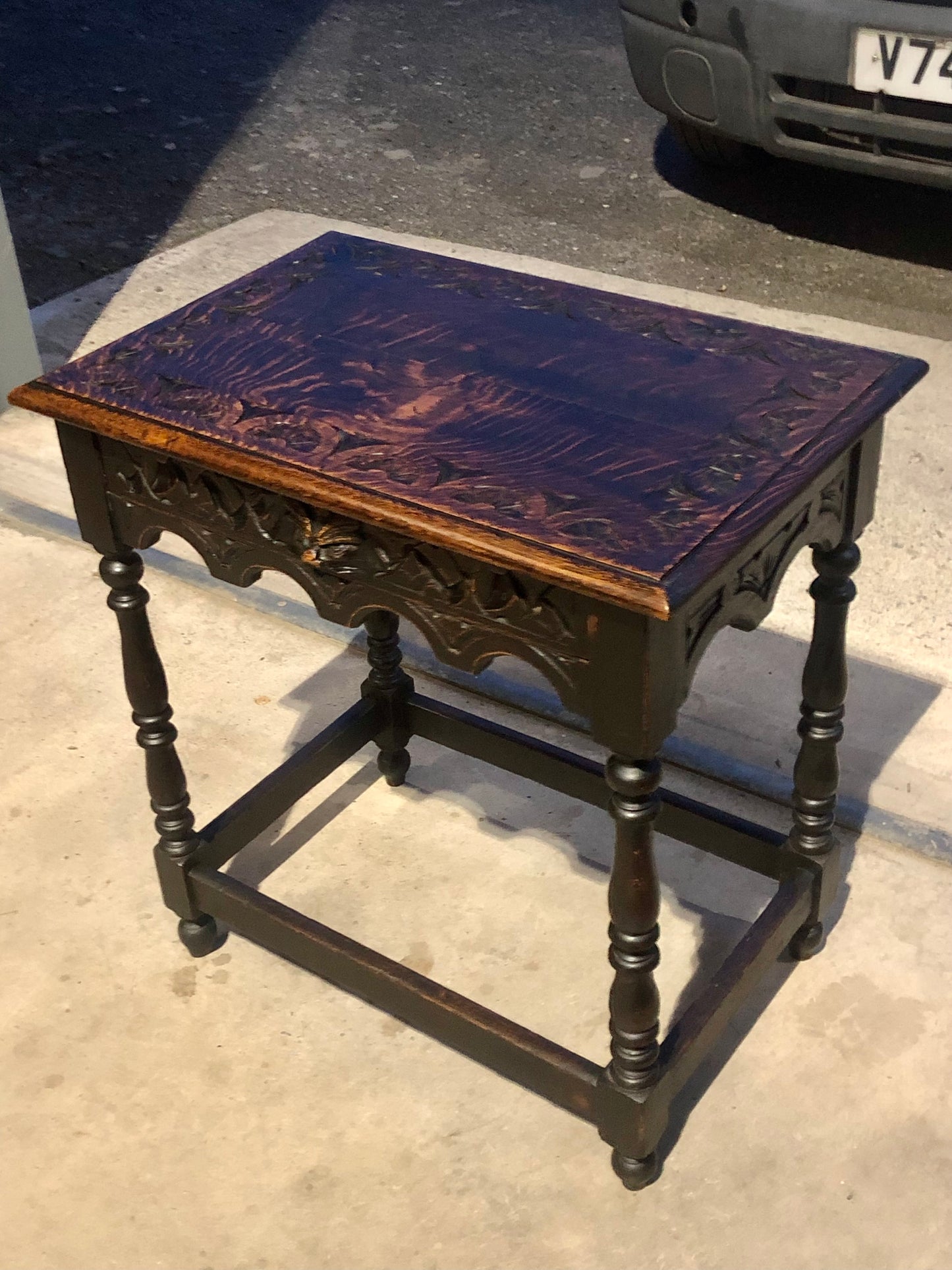 000695....Handsome Antique Carved Oak Side Table