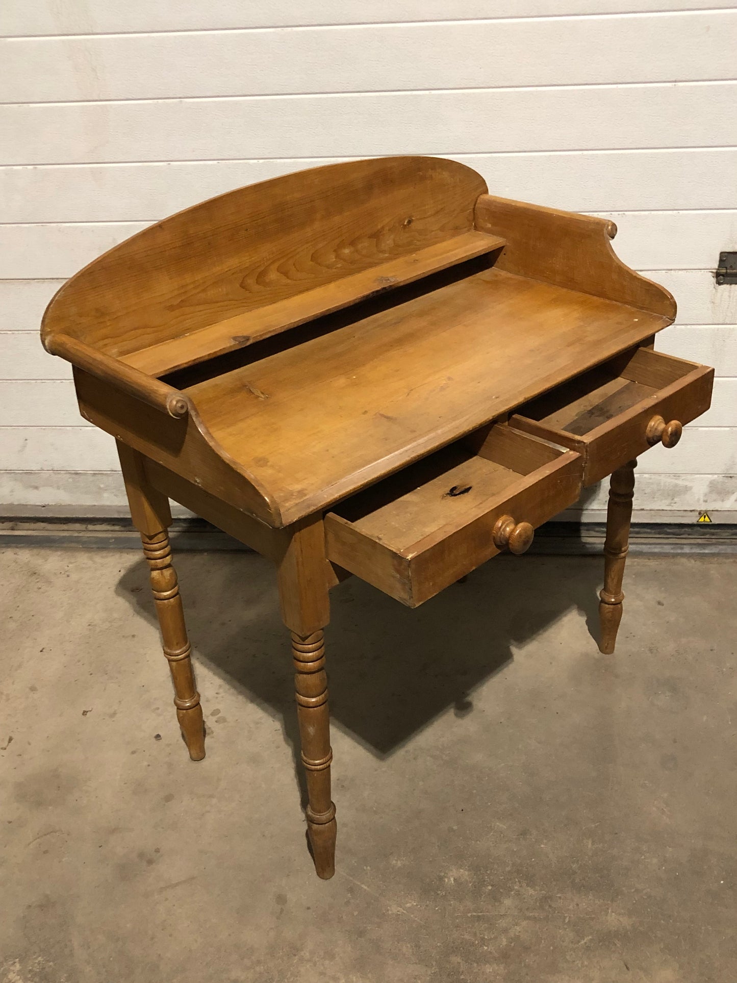 000694....Handsome Antique Pine Washstand / Desk