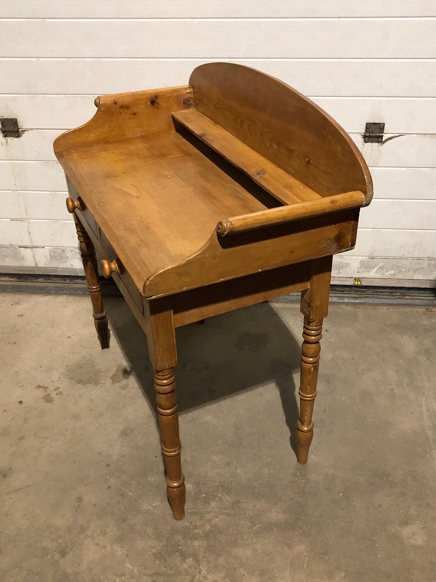 000694....Handsome Antique Pine Washstand / Desk