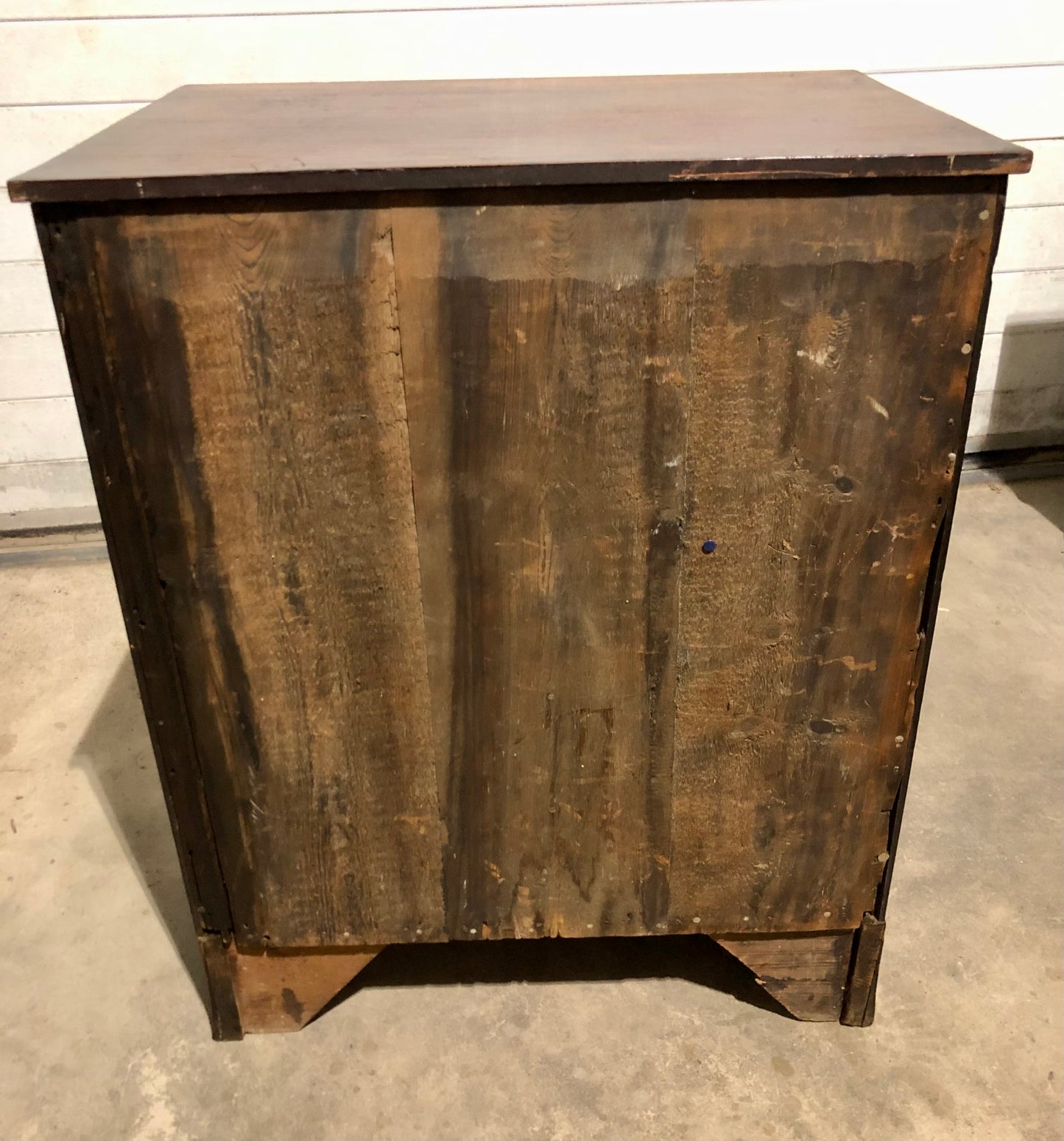 000693....Handsome Small Georgian Mahogany Chest Of Drawers ( sold )