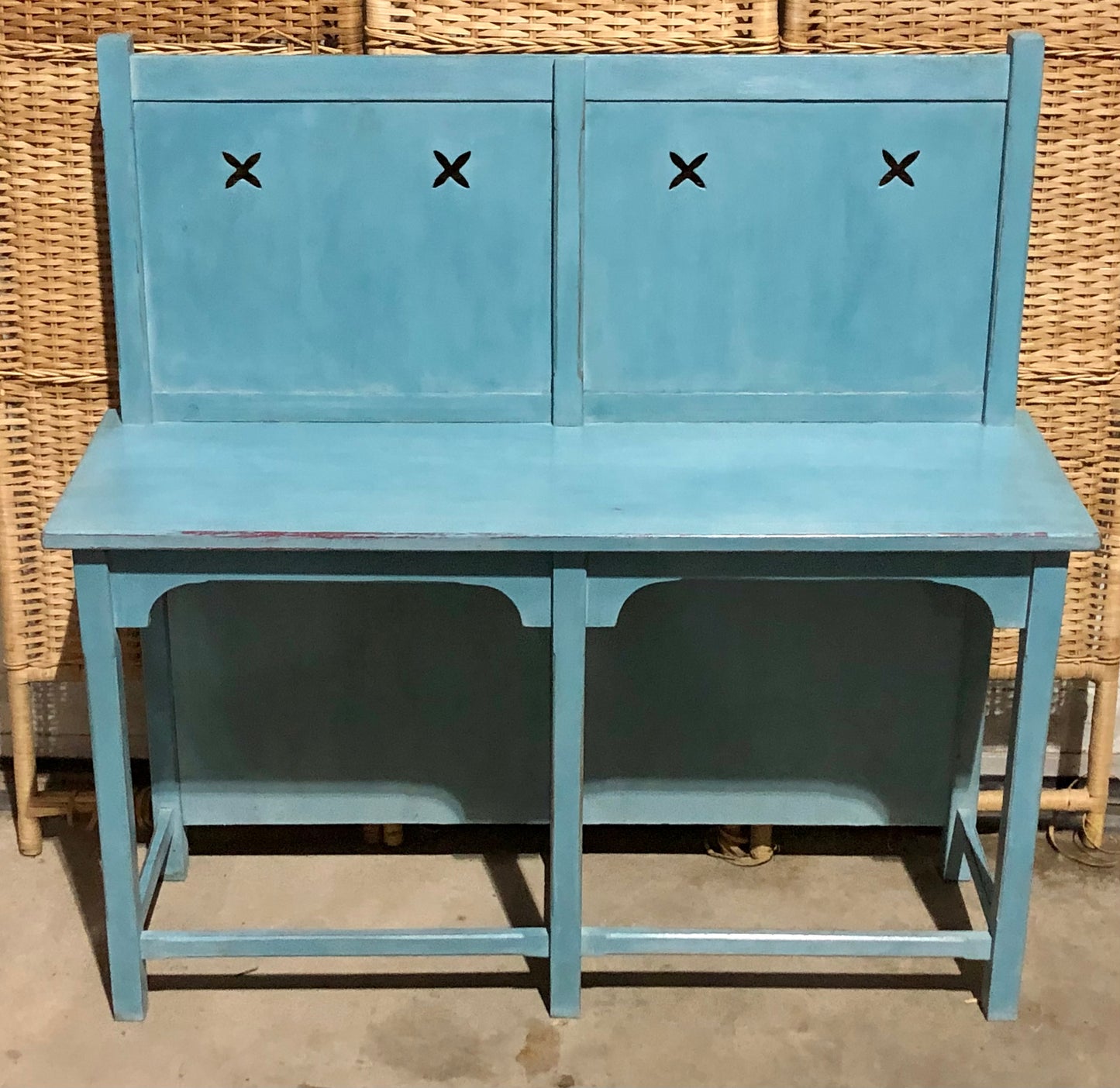 000692....Handsome Vintage Arts And Crafts Style Bench / Hall Seat ( sold )