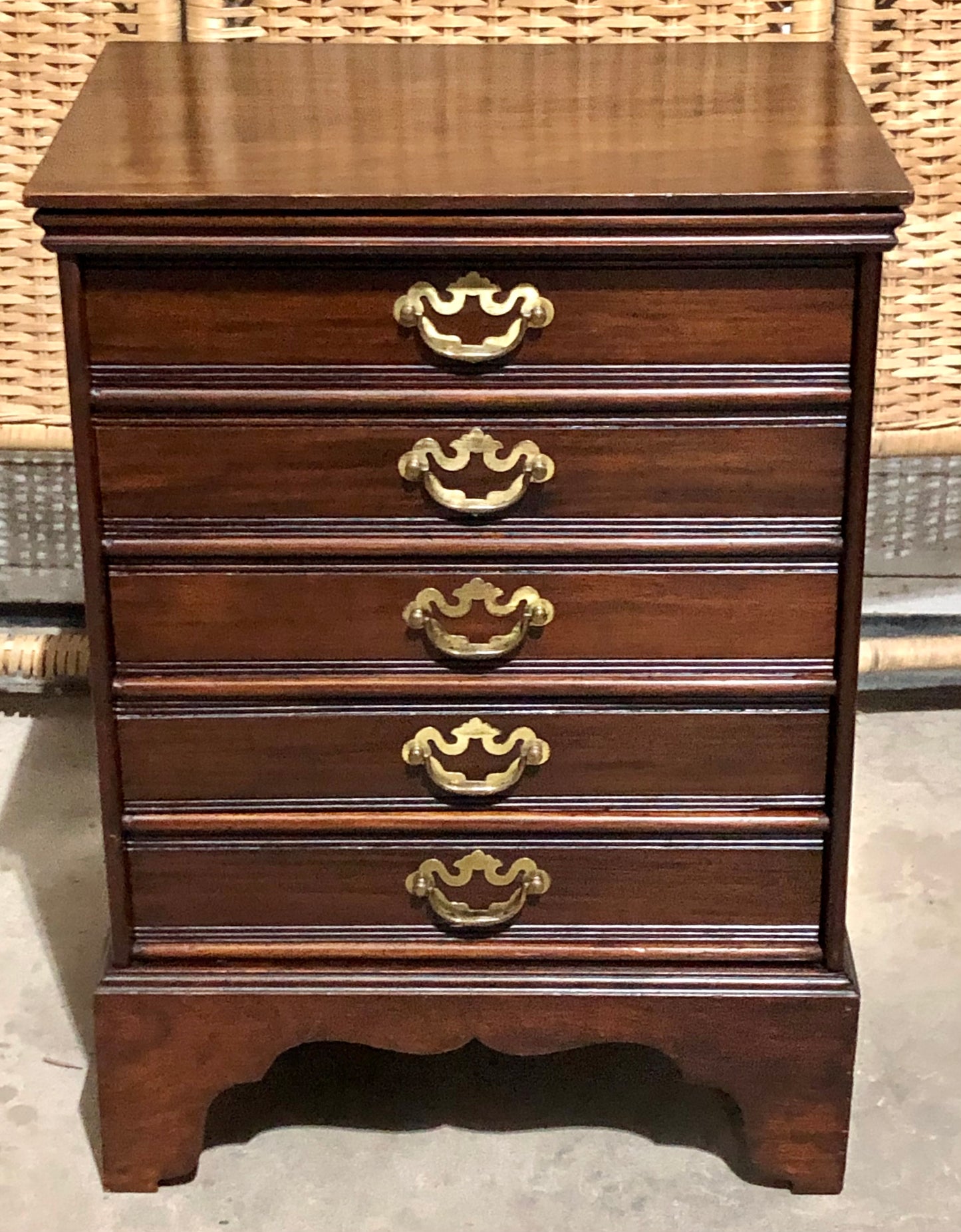 000689.... Handsome Antique Dwarf Music Cabinet / Small Music Ches