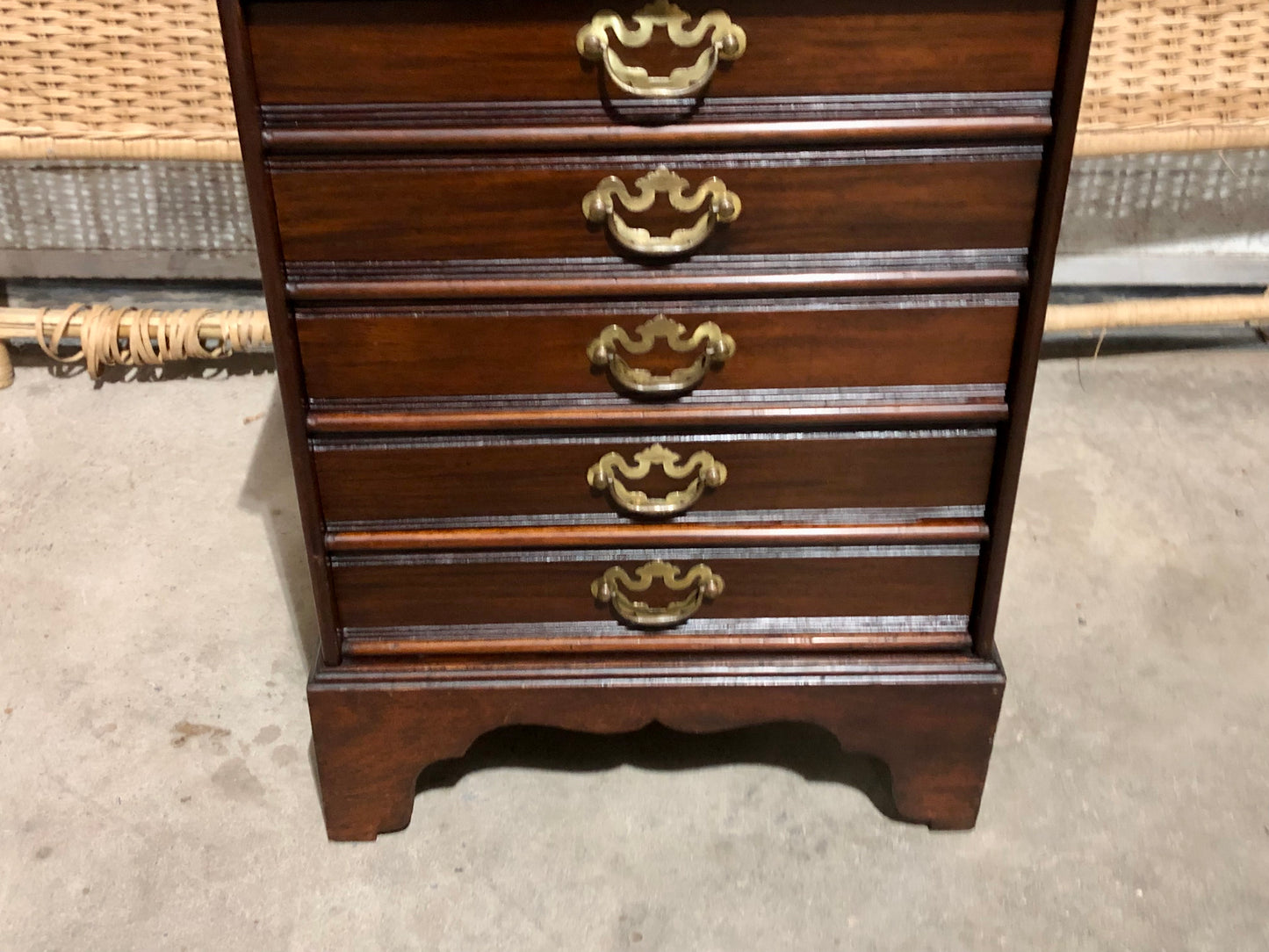 000689.... Handsome Antique Dwarf Music Cabinet / Small Music Ches
