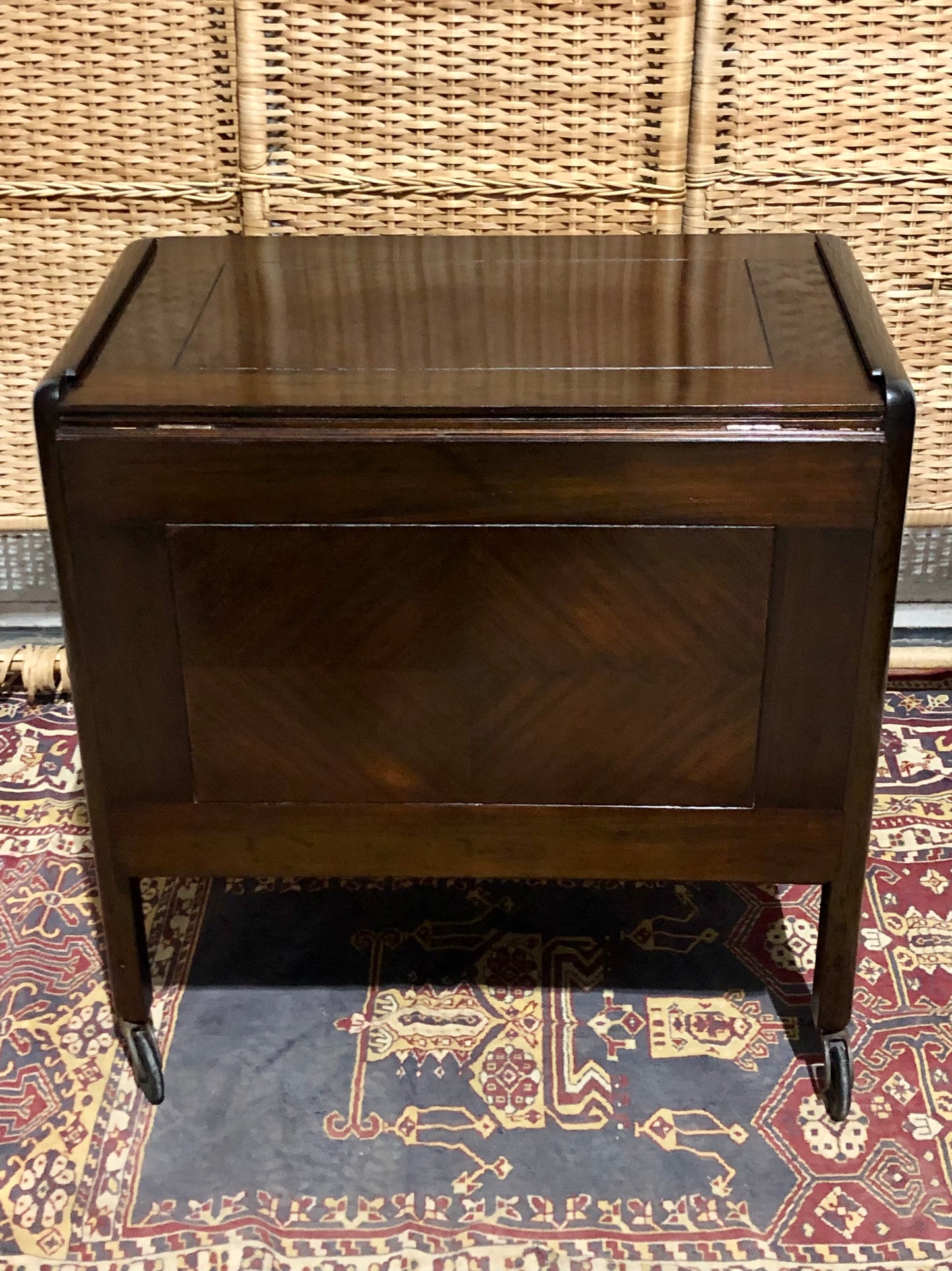 000685....Handsome Art Deco Mahogany Serving Trolley