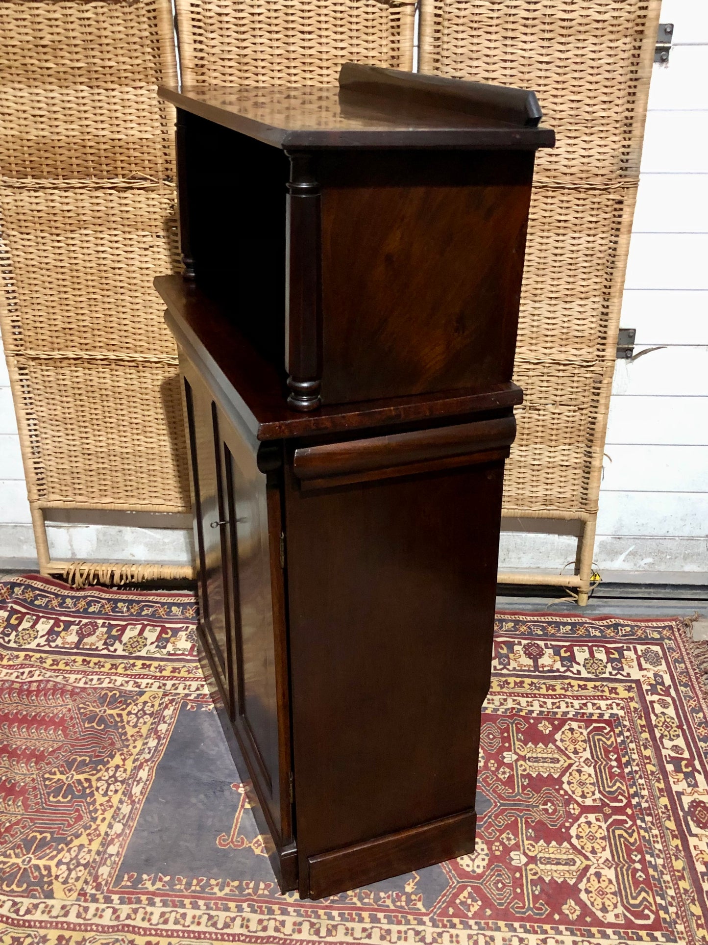 000681....Handsome Antique William IV Mahogany Chiffonier / Buffet