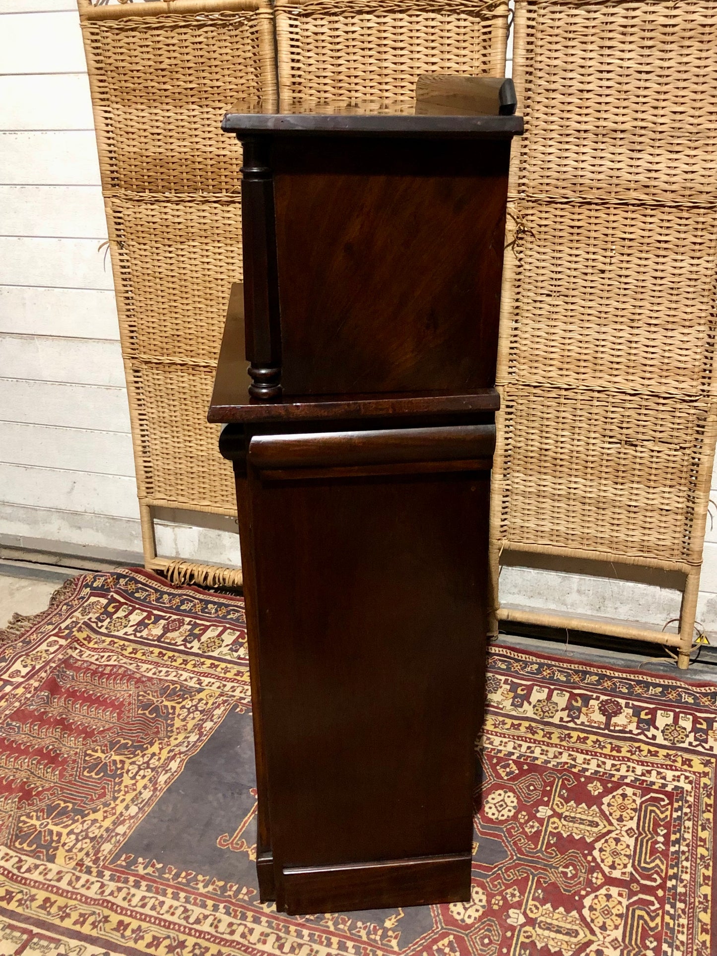 000681....Handsome Antique William IV Mahogany Chiffonier / Buffet