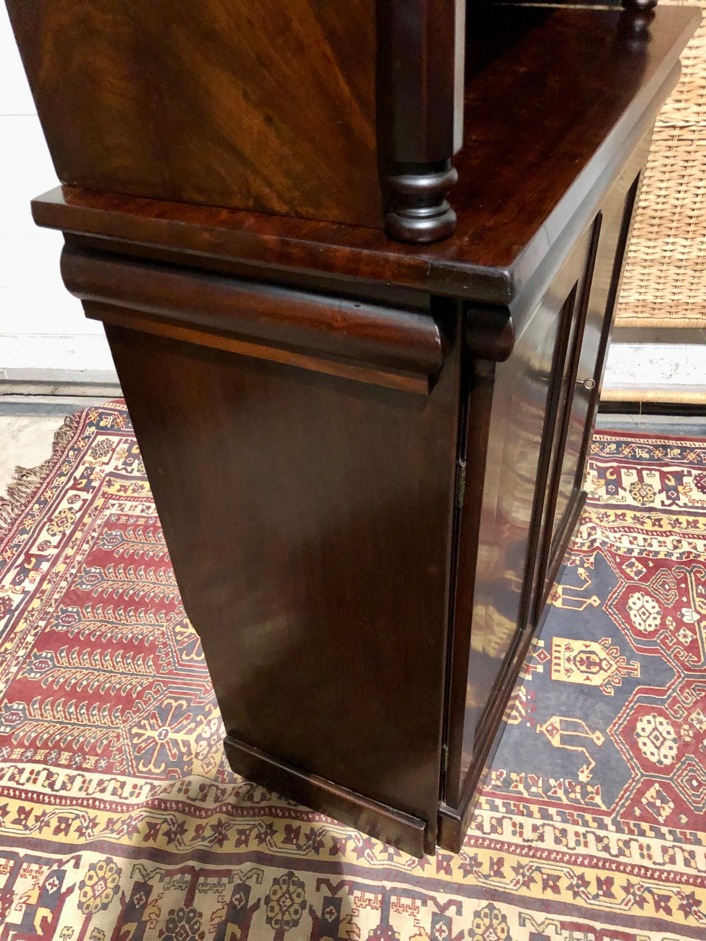000681....Handsome Antique William IV Mahogany Chiffonier / Buffet
