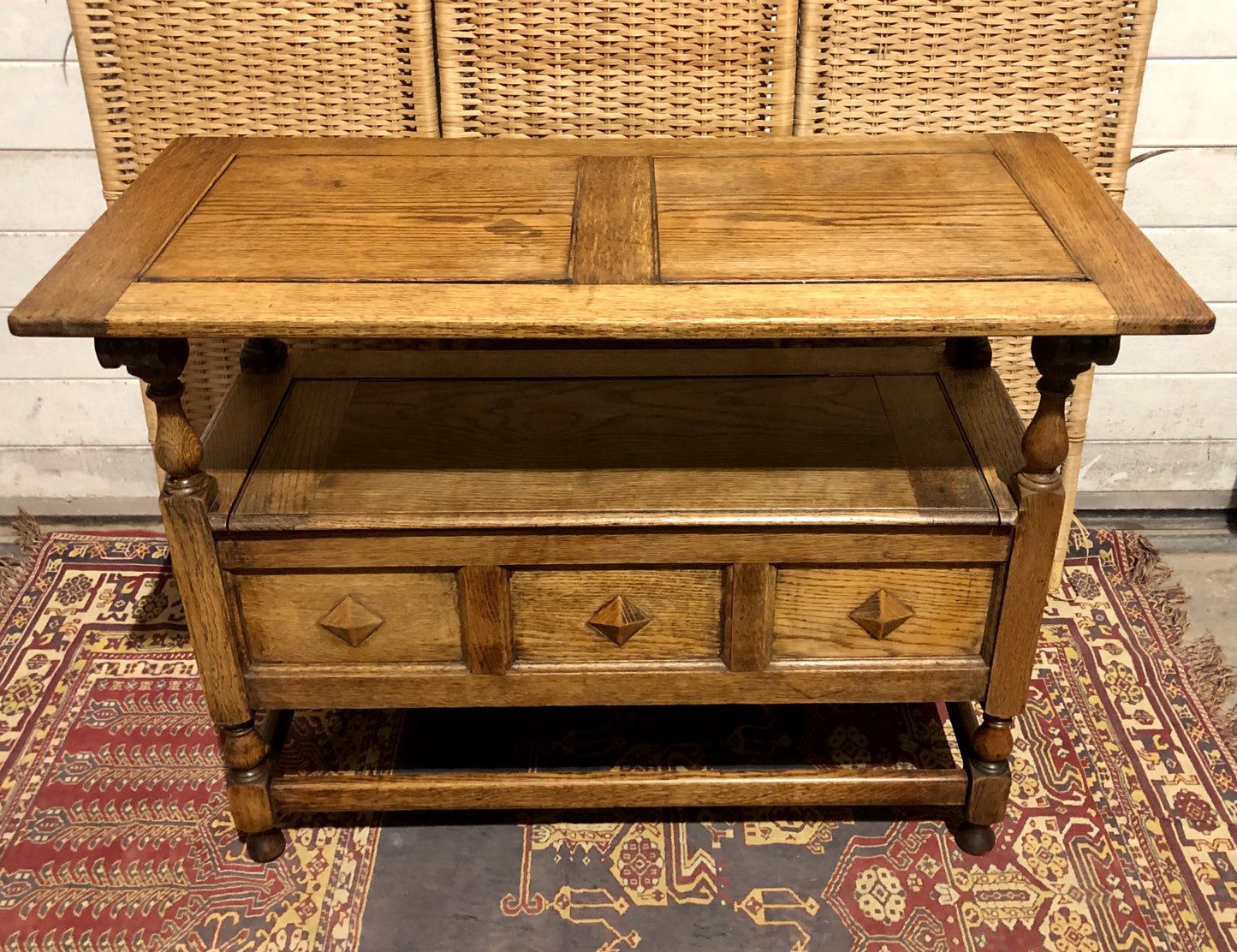 000670....Handsome Rustic Oak Monks Bench