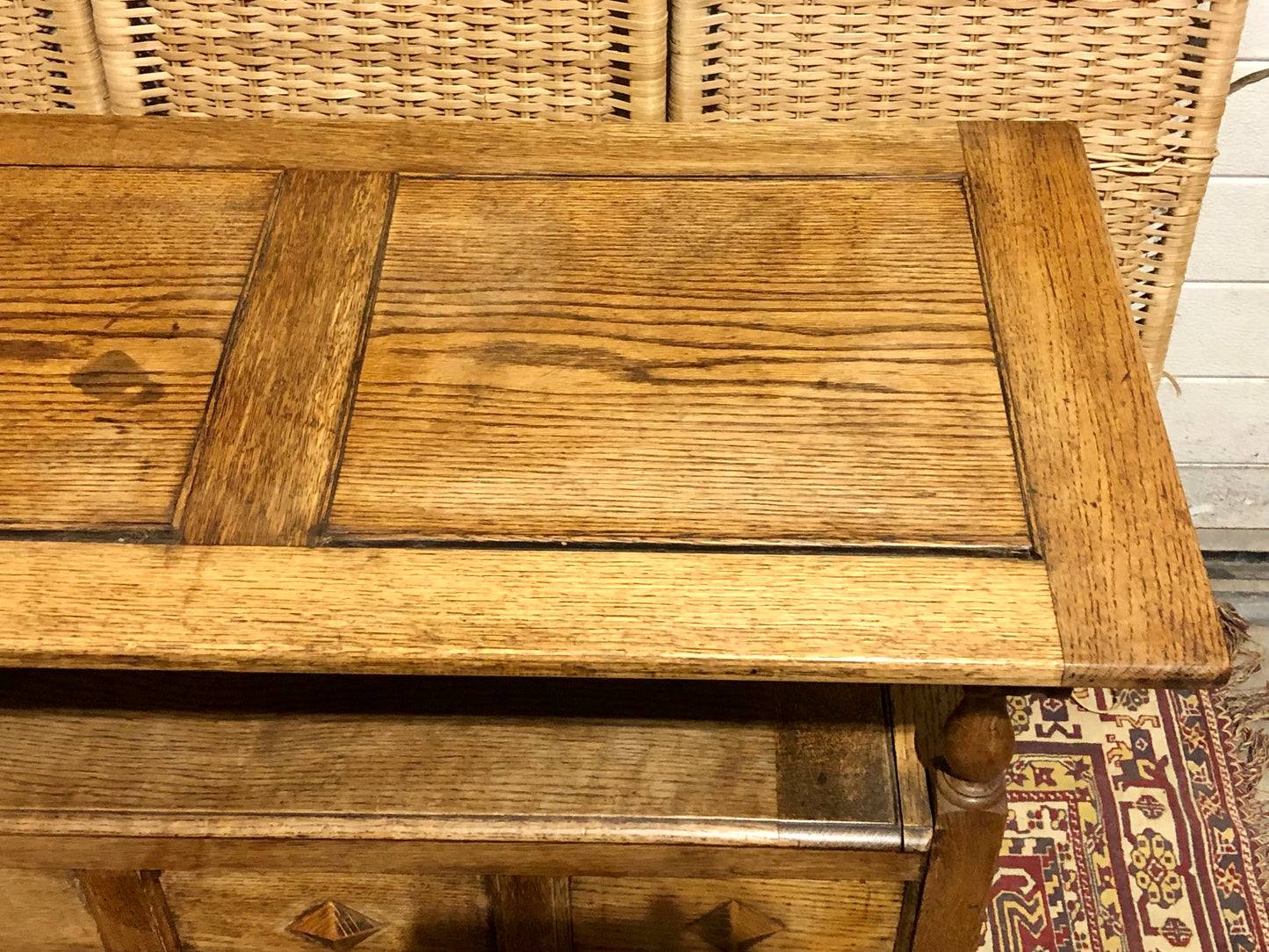 000670....Handsome Rustic Oak Monks Bench